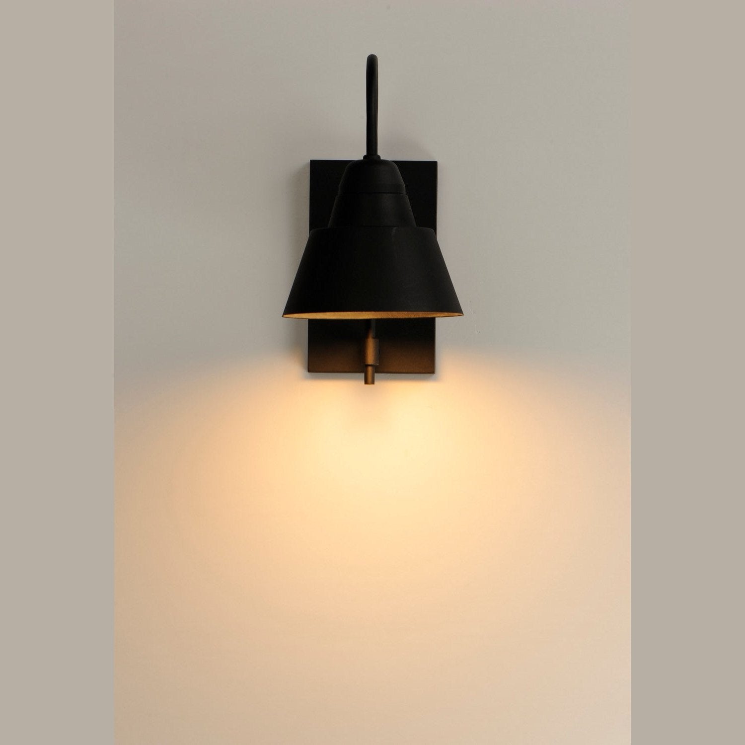 Maxim - 10103BK - One Light Outdoor Wall Lantern - Shoreline - Black