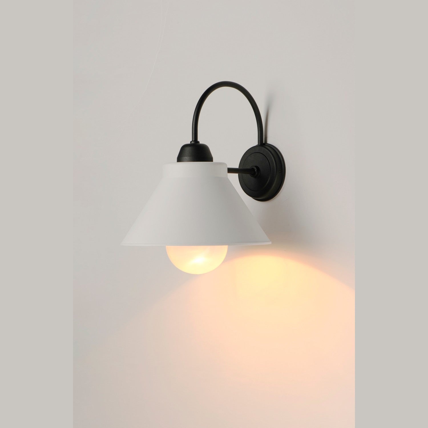 Maxim - 10290WTBK - One Light Outdoor Wall Lantern - Jetty - Black