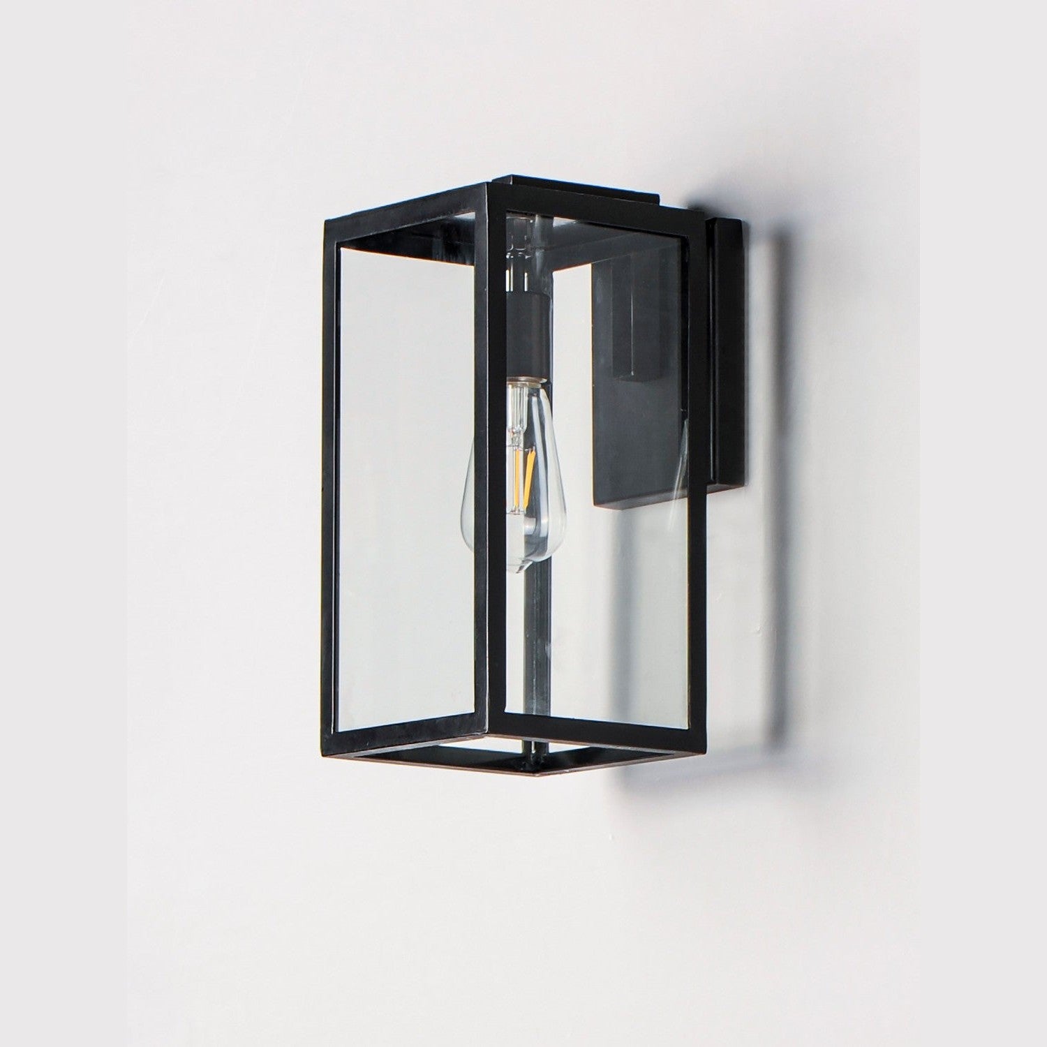 Maxim - 30092CLDBZ - One Light Outdoor Wall Lantern - Catalina - Dark Bronze