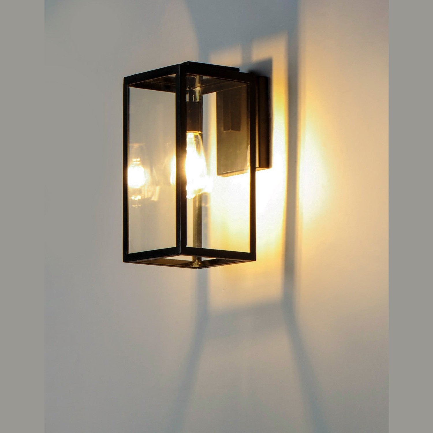 Maxim - 30092CLDBZ - One Light Outdoor Wall Lantern - Catalina - Dark Bronze