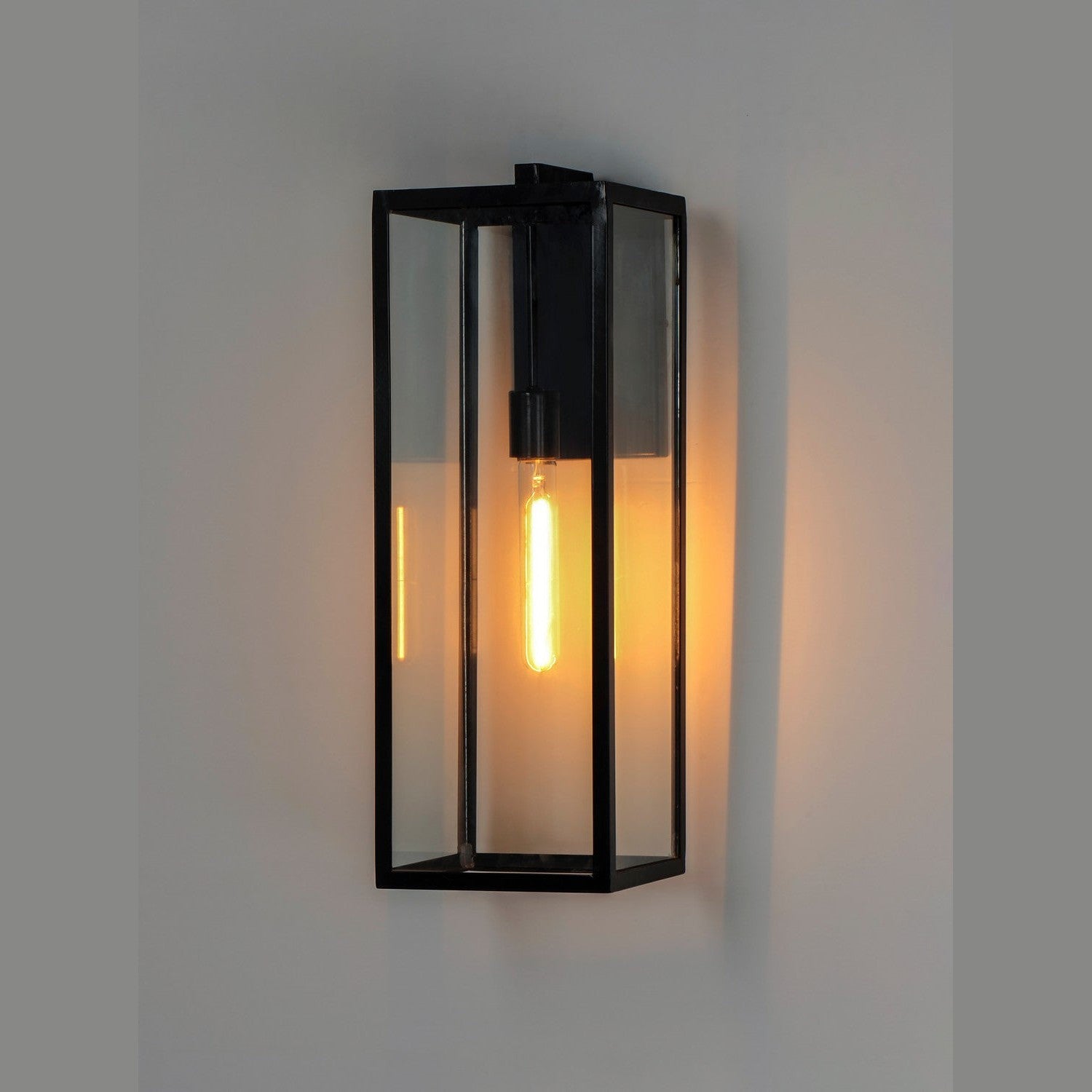 Maxim - 30094CLDBZ - One Light Outdoor Wall Lantern - Catalina - Dark Bronze