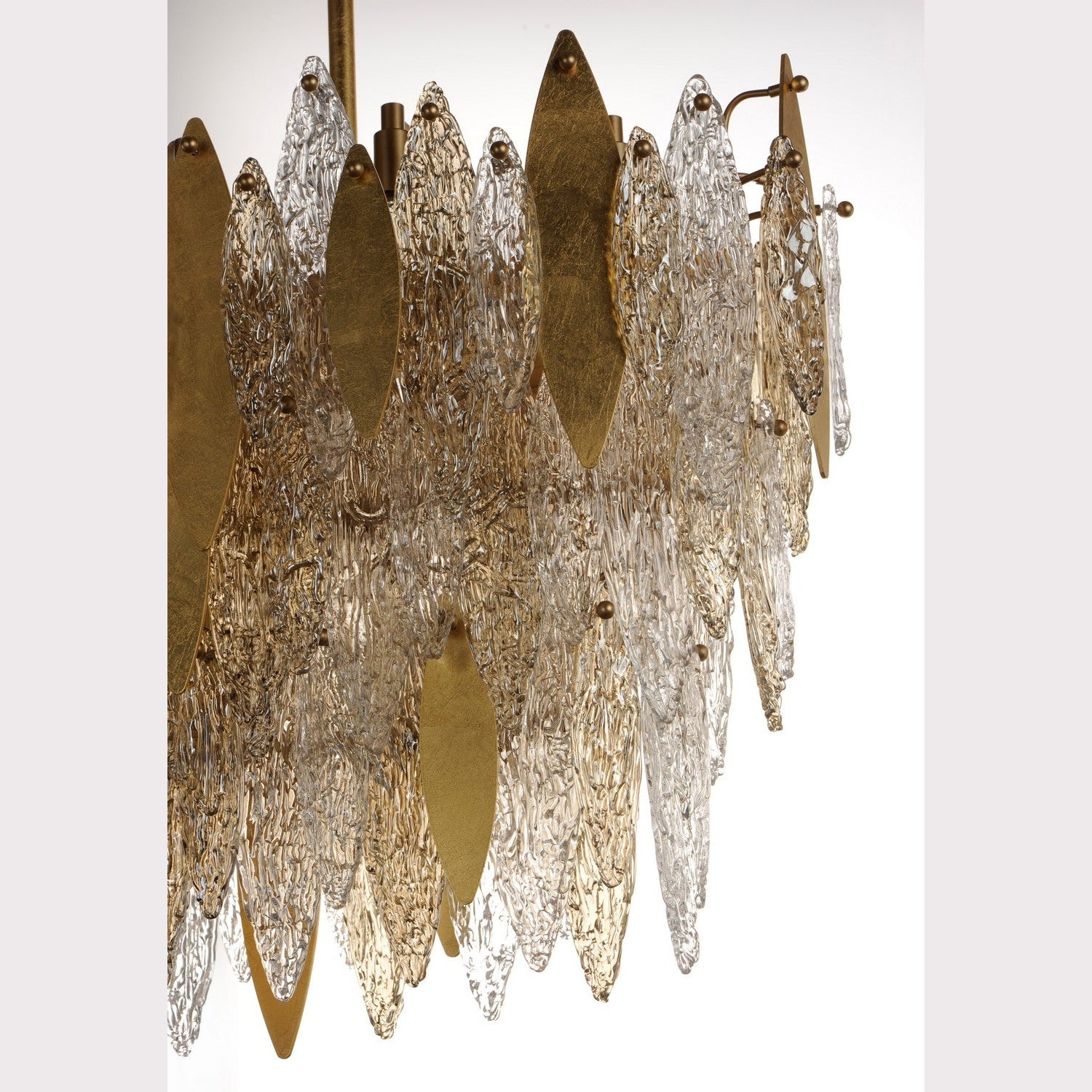Maxim - 32326CLCMPGL - 18 Light Chandelier - Majestic - Gold Leaf