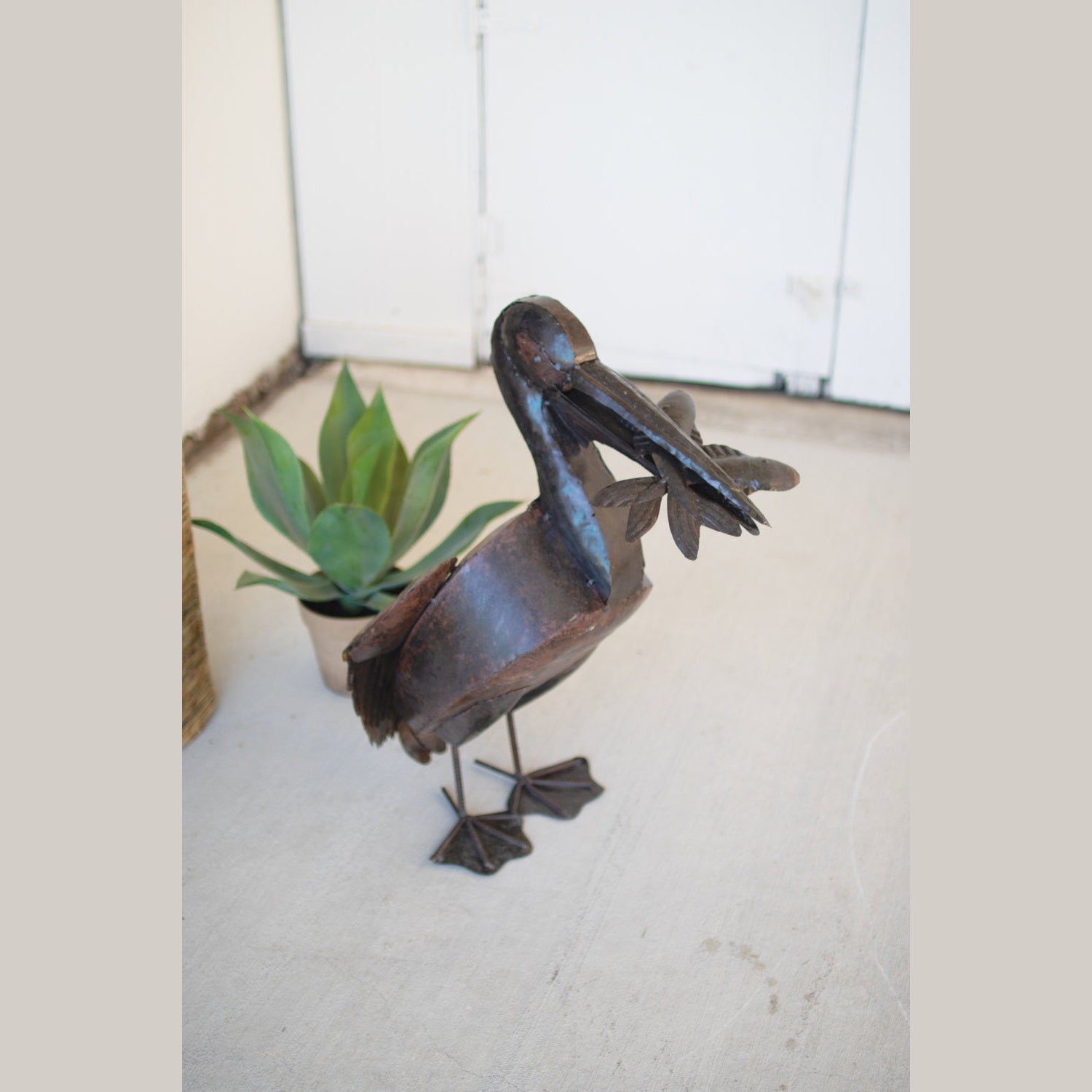 Kalalou - A6143 - Recyled Pelican With Fish - Brown