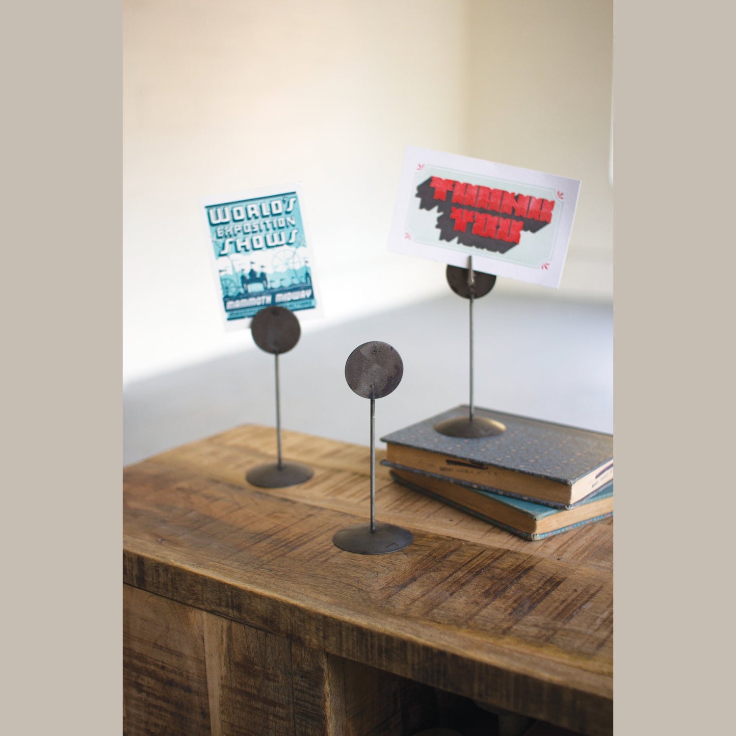 Kalalou - CQ6405 - Round Wire Card Stand - Gray