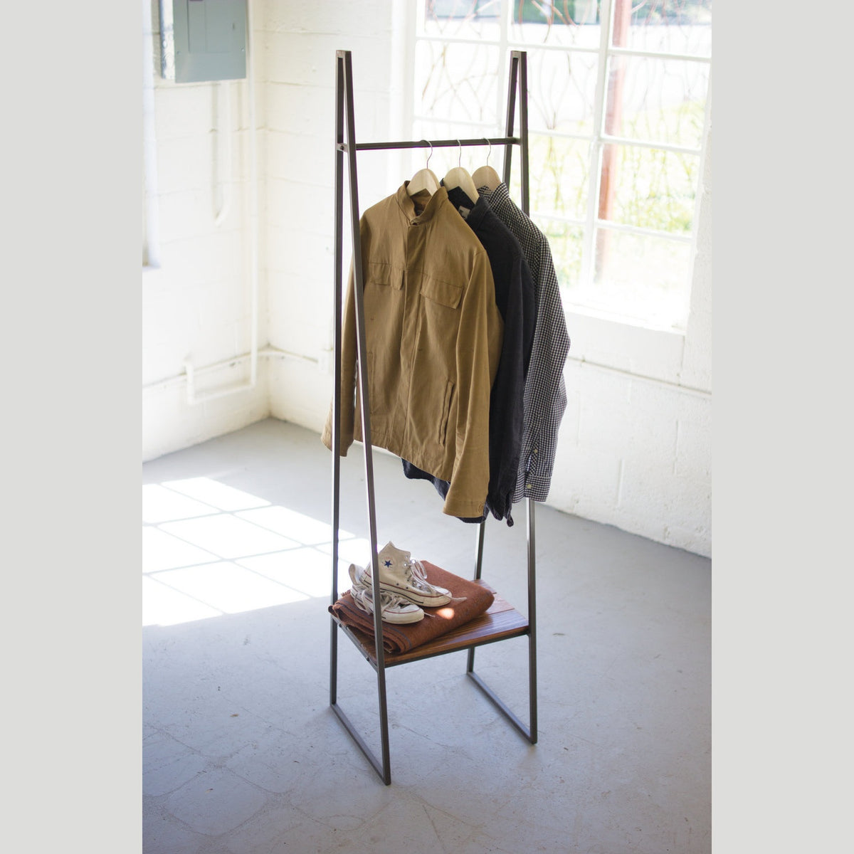 Kalalou - CQ7151 - AFrame Rack With Lower Wood Shelf - Gray