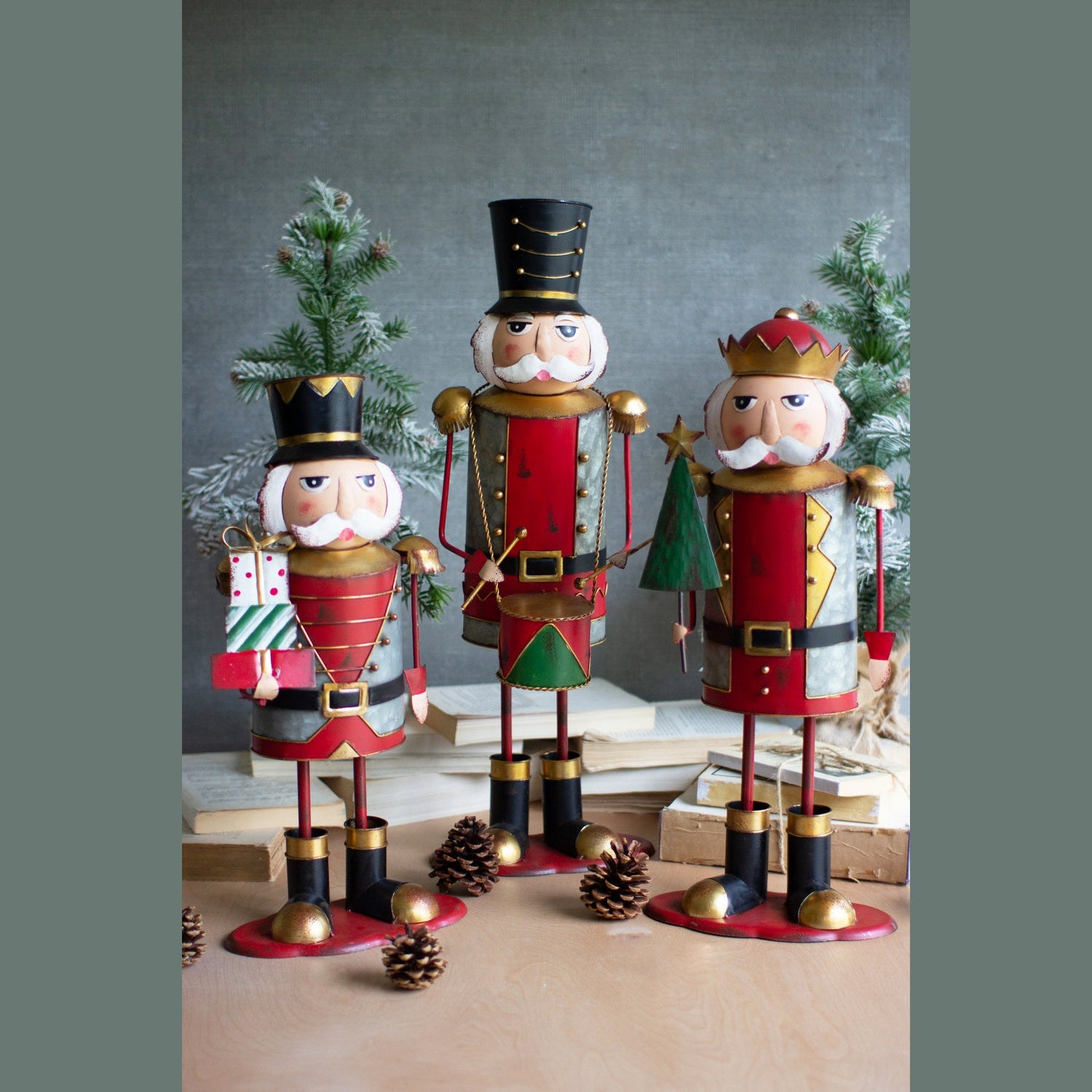 Kalalou - CZG1393 - Set Of Three Painted Nutcrackers - Multi