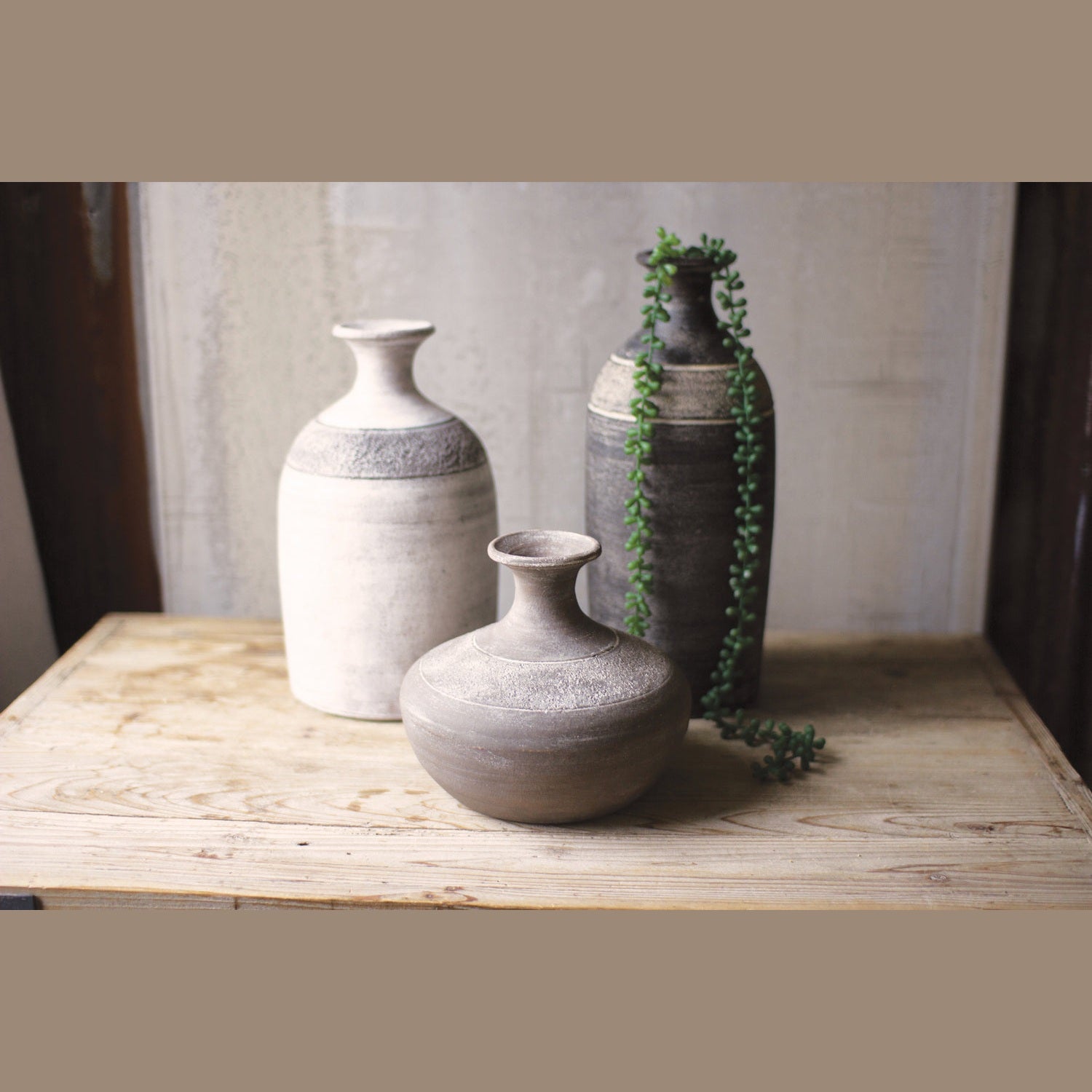 Kalalou - H3241 - Vessel - Gray
