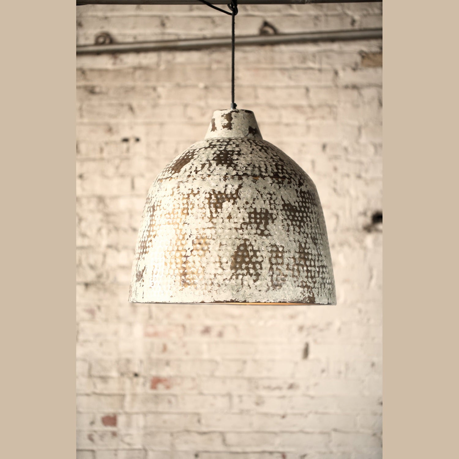 Kalalou - NAT1019 - Pendant - White