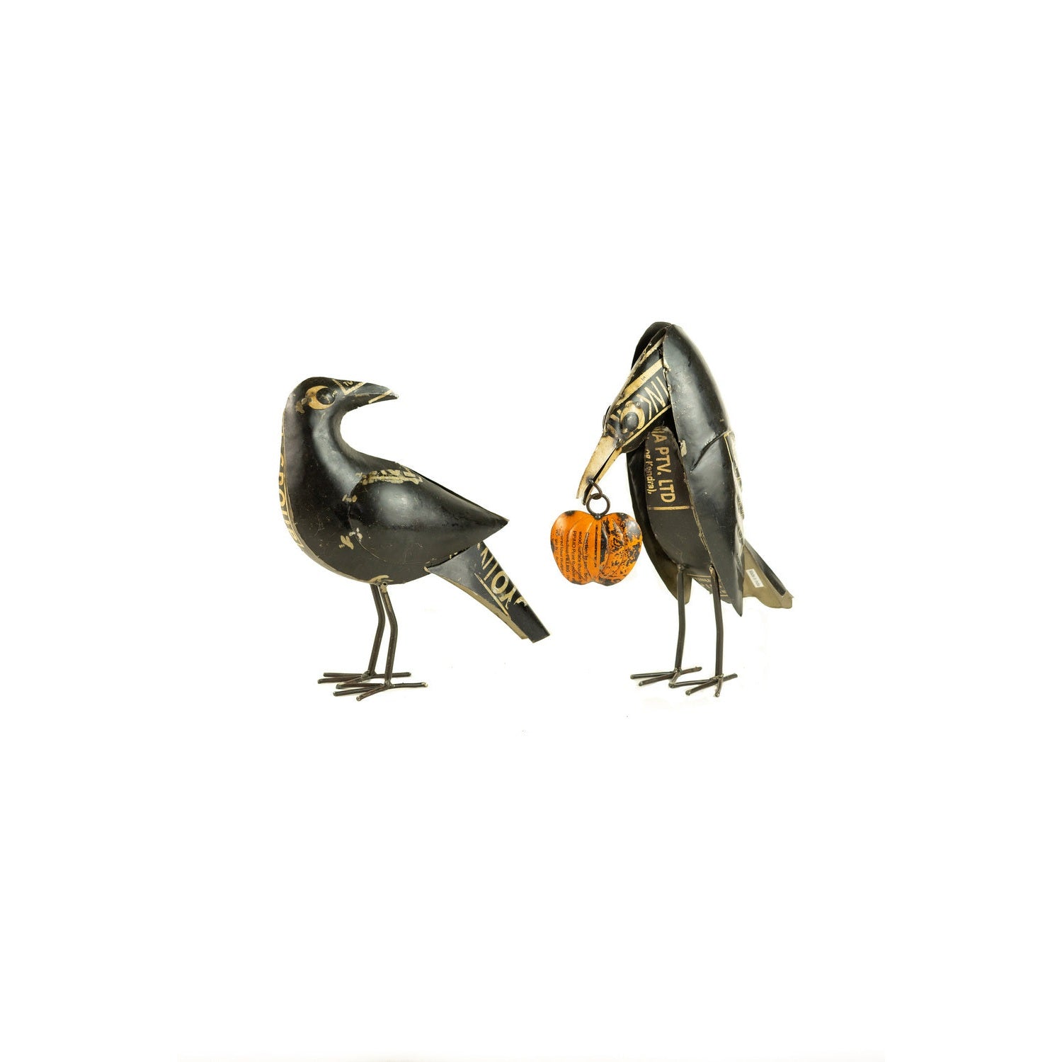 Kalalou - NTM1285 - Set Of Two Recycled Crows Holding A Pumpkin - Black