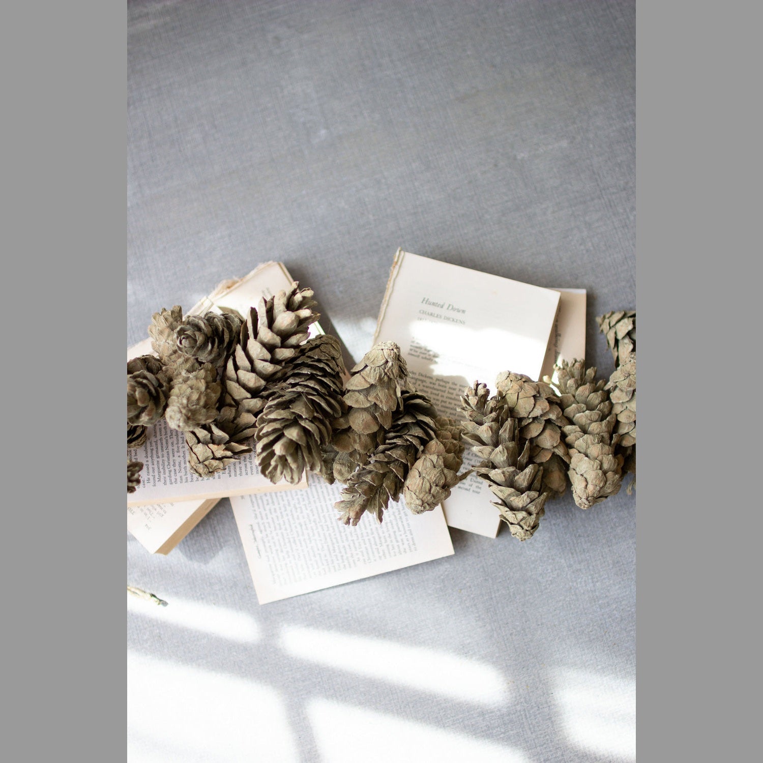 Kalalou - NTRP1034 - Green Pine Cone Garland - Green
