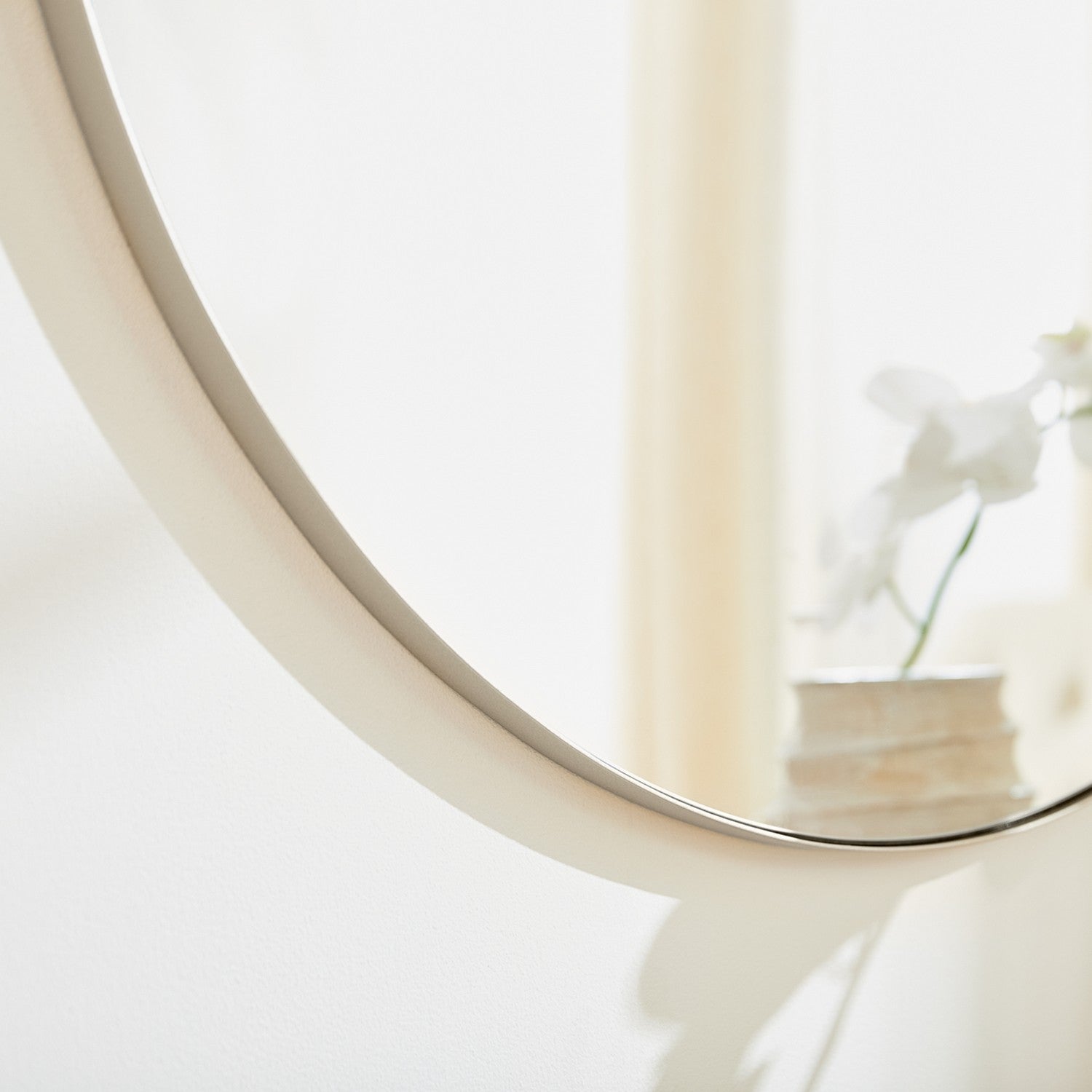 Quorum - 10-36-61 - Mirror - Round Mirrors - Silver Finished