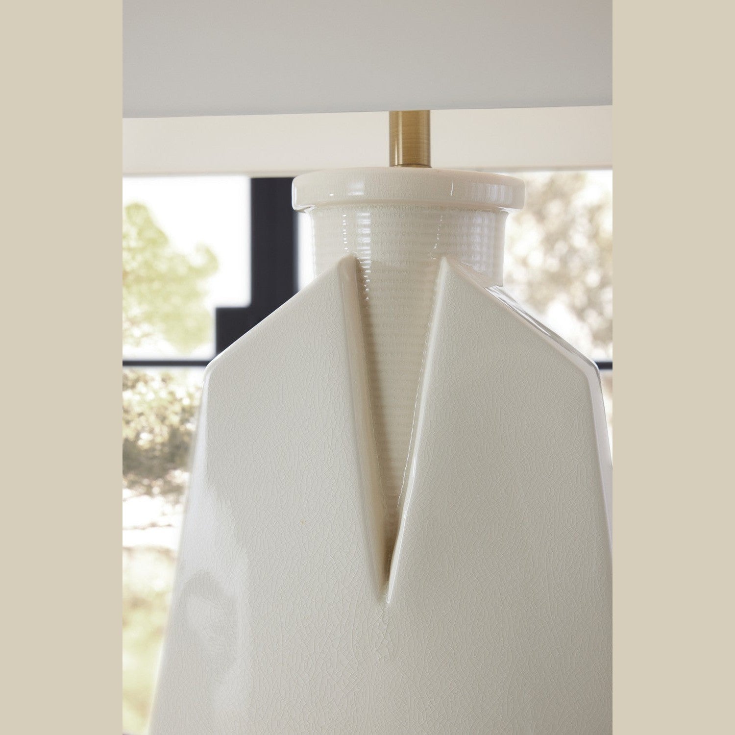 Arteriors - PTC28-SH040 - One Light Table Lamp - Cera - Ivory Crackle/Antique Brass/Ivory/White