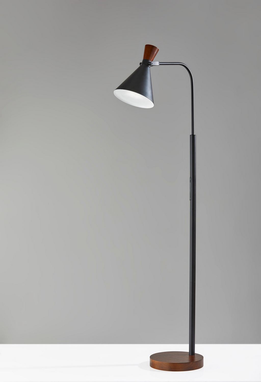 Adesso Home - HW-F3652A - LED Floor Lamp - Black/Walnut