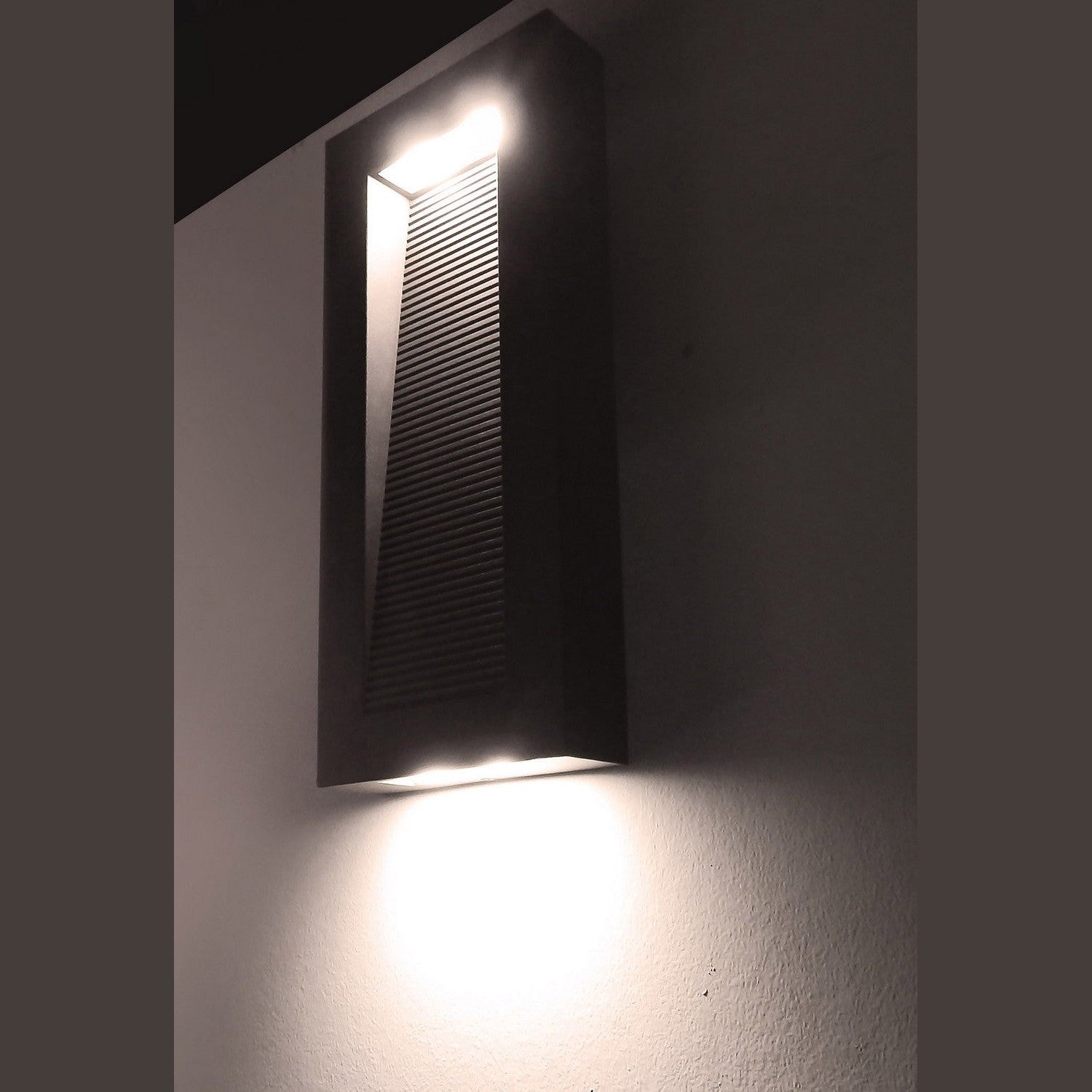 Maxim - 54354ABZ - LED Outdoor Wall Sconce - Avenue LED - Architectural Bronze