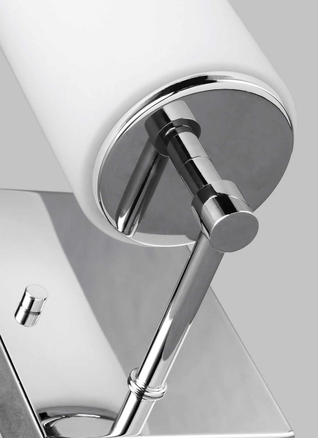 Generation Lighting - 4124601EN3-05 - One Light Wall / Bath Sconce - Alturas - Chrome