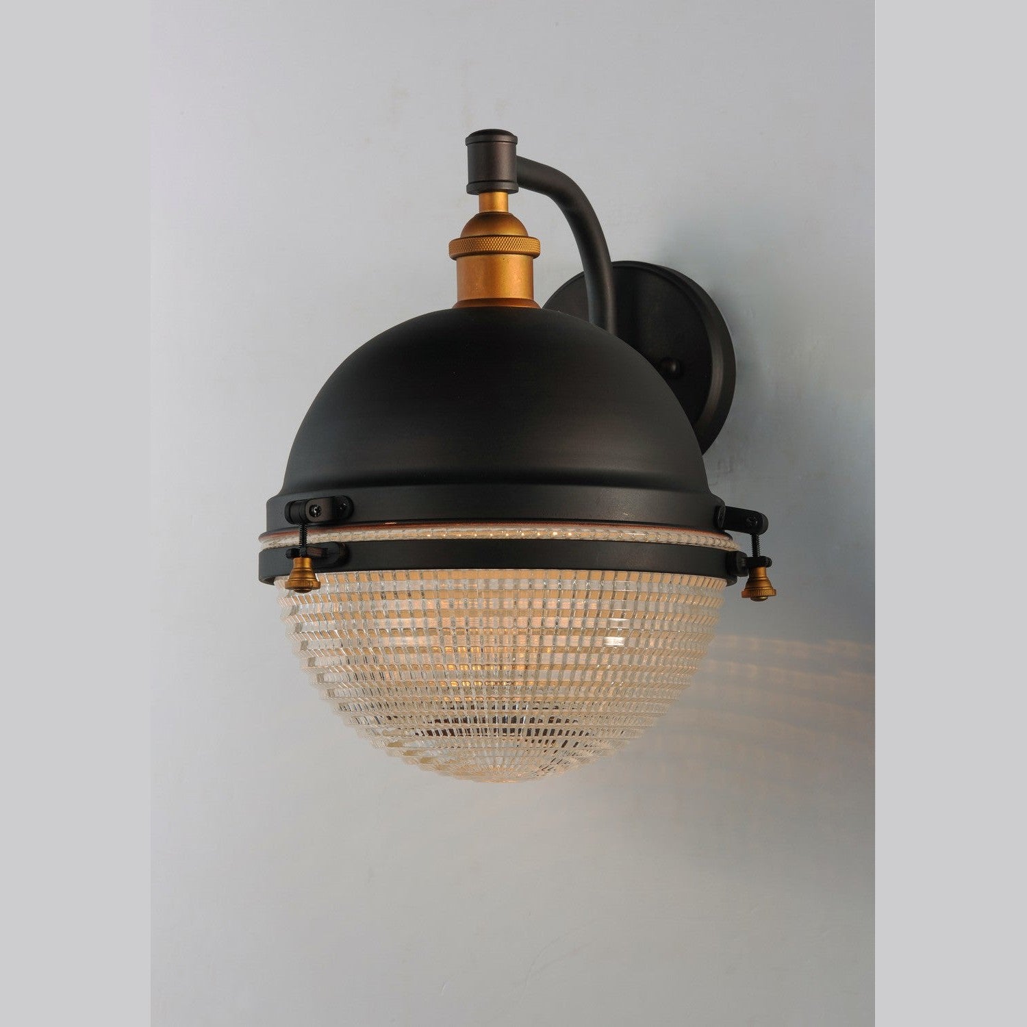 Maxim - 10186OIAB - One Light Outdoor Wall Lantern - Portside - Oil Rubbed Bronze / Antique Brass