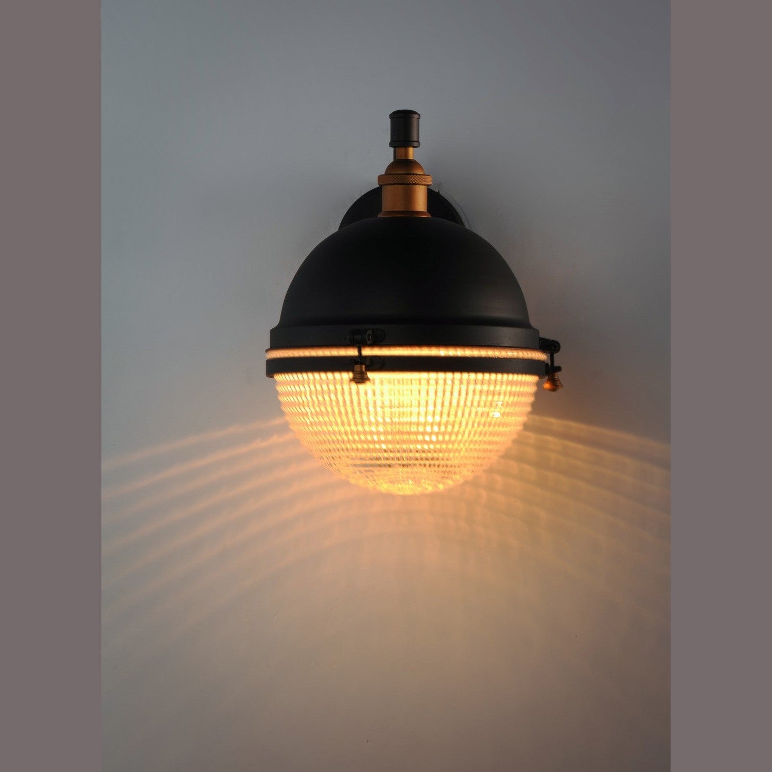 Maxim - 10186OIAB - One Light Outdoor Wall Lantern - Portside - Oil Rubbed Bronze / Antique Brass