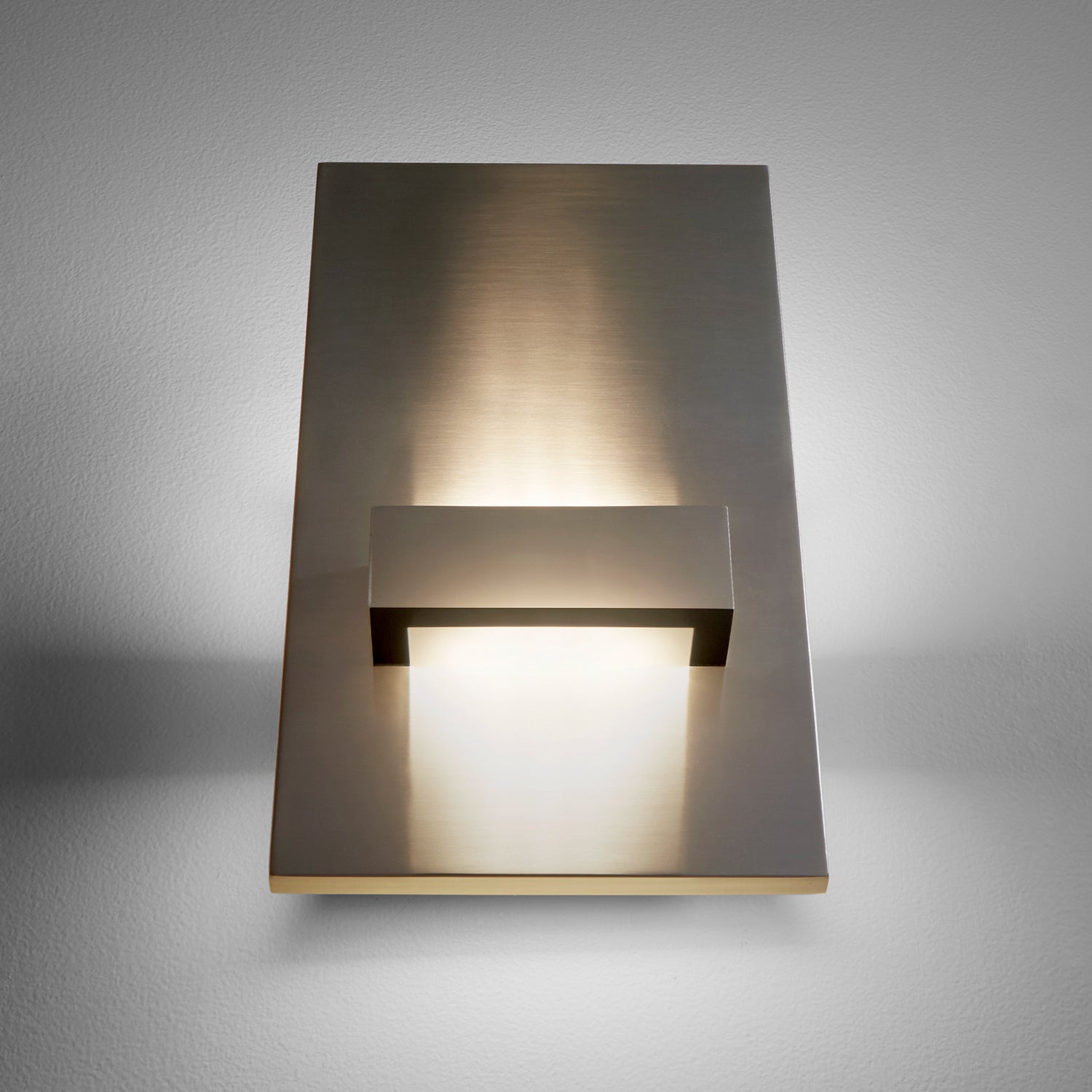 Quorum - 3-527-24 - LED Wall Sconce - Vela - Satin Nickel