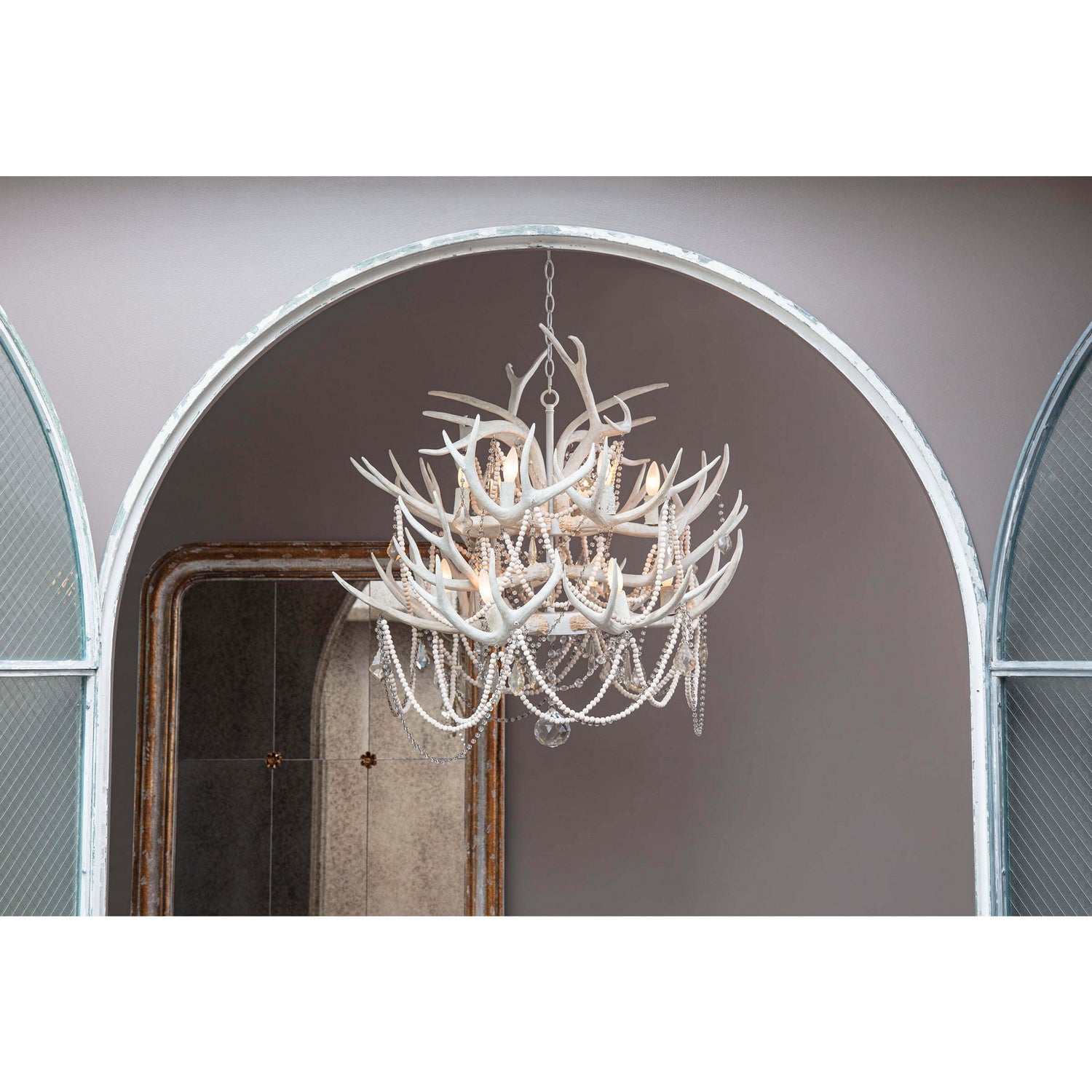 Regina Andrew - 16-1203 - 12 Light Chandelier - Cheyanne Antler - White