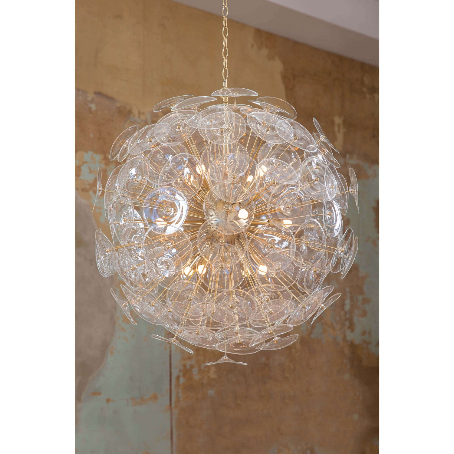 Regina Andrew - 16-1188CLR - 12 Light Chandelier - Poppy - Natural Brass