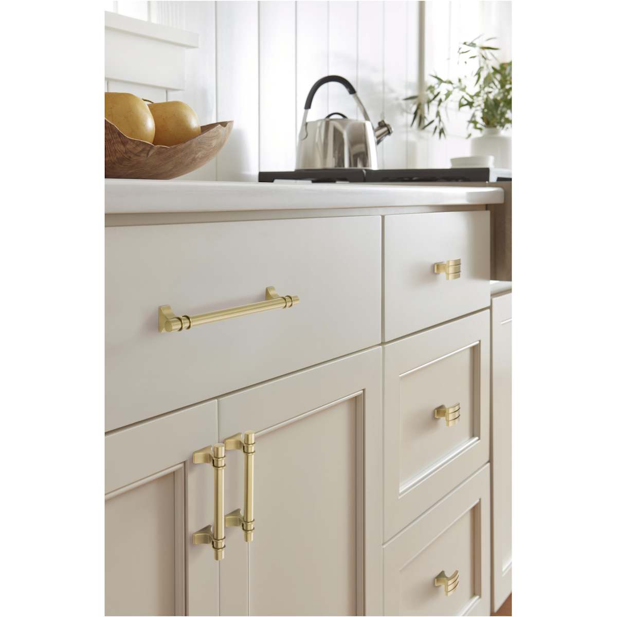 Amerock - BP3660726 - Davenport 6-5/16 Inch Center to Center Bar Cabinet Pull in Polished Chrome