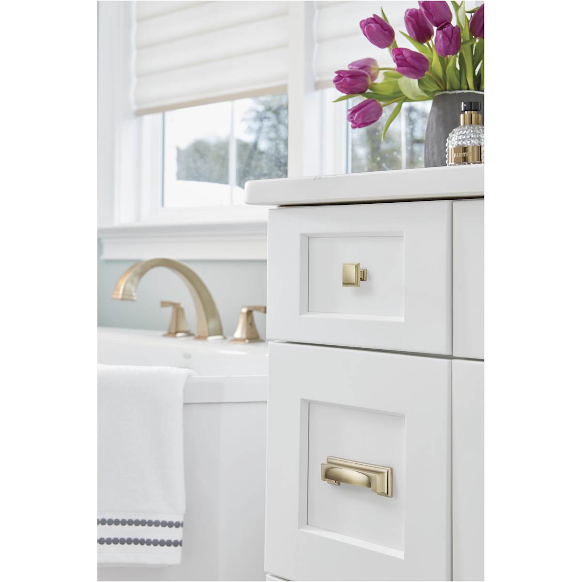Amerock - BP36758BBZ - Appoint 1-1/4 Inch Square Cabinet Knob in Golden Champagne