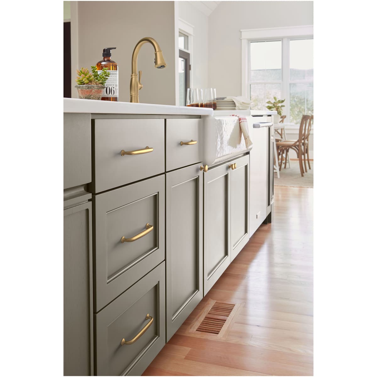 Amerock - BP3679526 - Renown 5-1/16 Inch Center to Center Handle Cabinet Pull in Polished Chrome