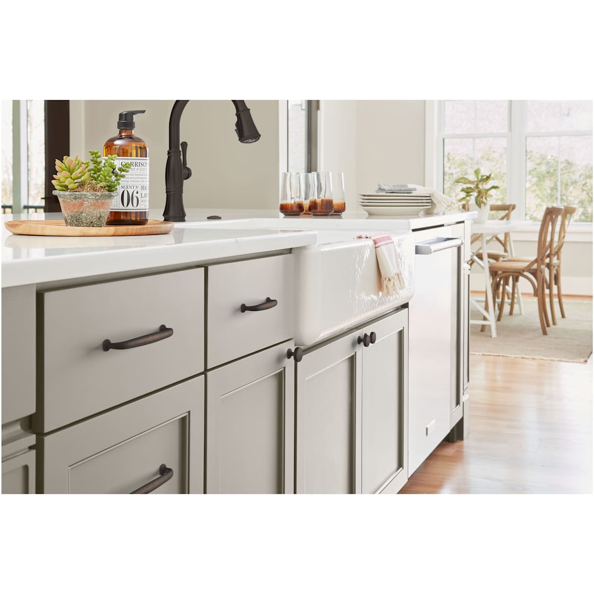 Amerock - BP3679526 - Renown 5-1/16 Inch Center to Center Handle Cabinet Pull in Polished Chrome