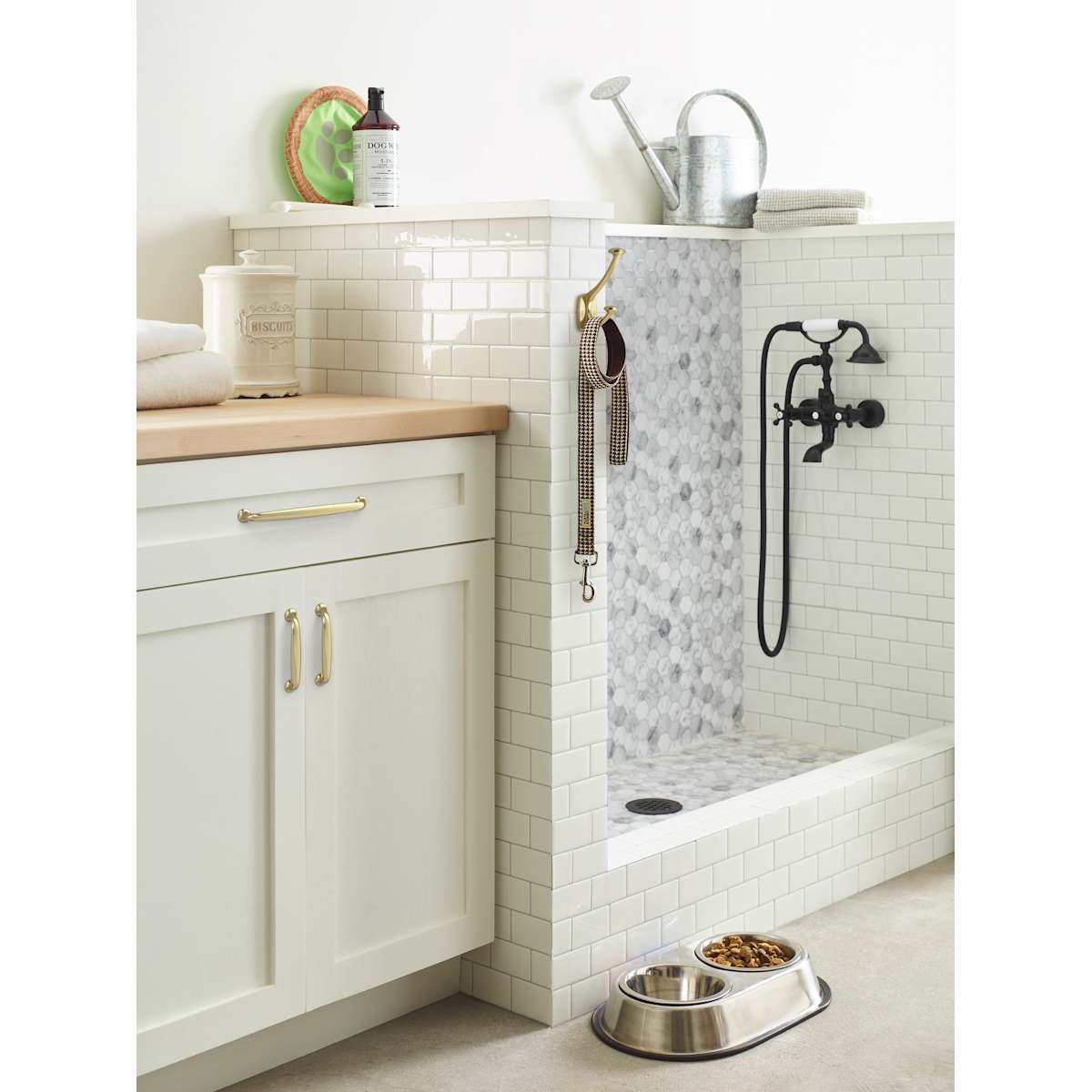 Amerock - BP36796BBZ - Renown 6-5/16 Inch Center to Center Handle Cabinet Pull in Golden Champagne