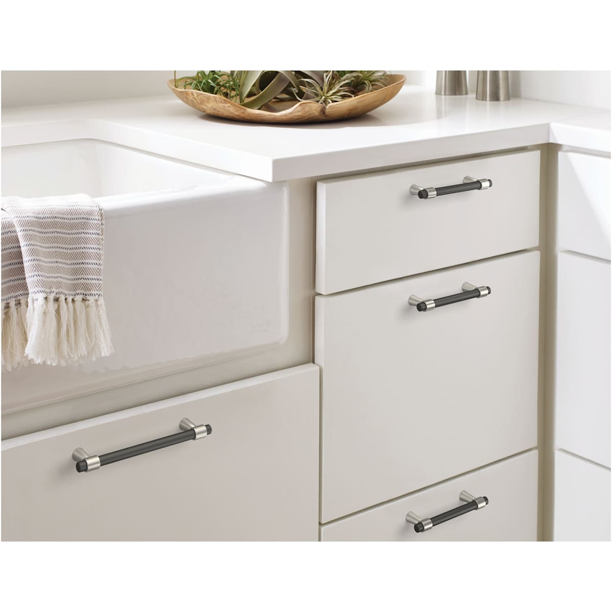 Amerock - BP36858FBPN - Mergence 3-3/4 Inch Center to Center Bar Cabinet Pull in Matte Black / Polished Nickel