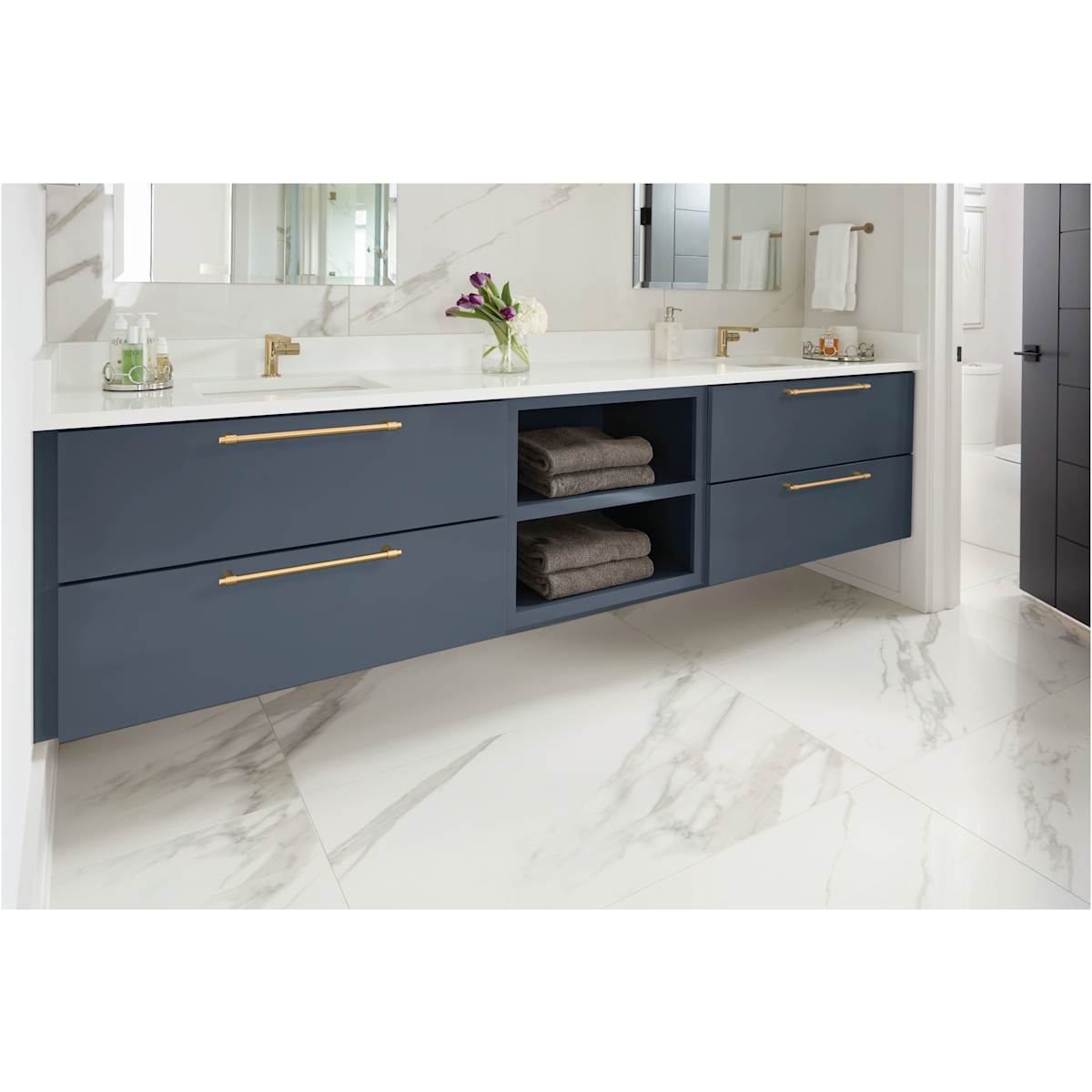 Amerock - BP36861CZ - Destine 8-13/16 Inch Center to Center Bar Cabinet Pull in Champagne Bronze