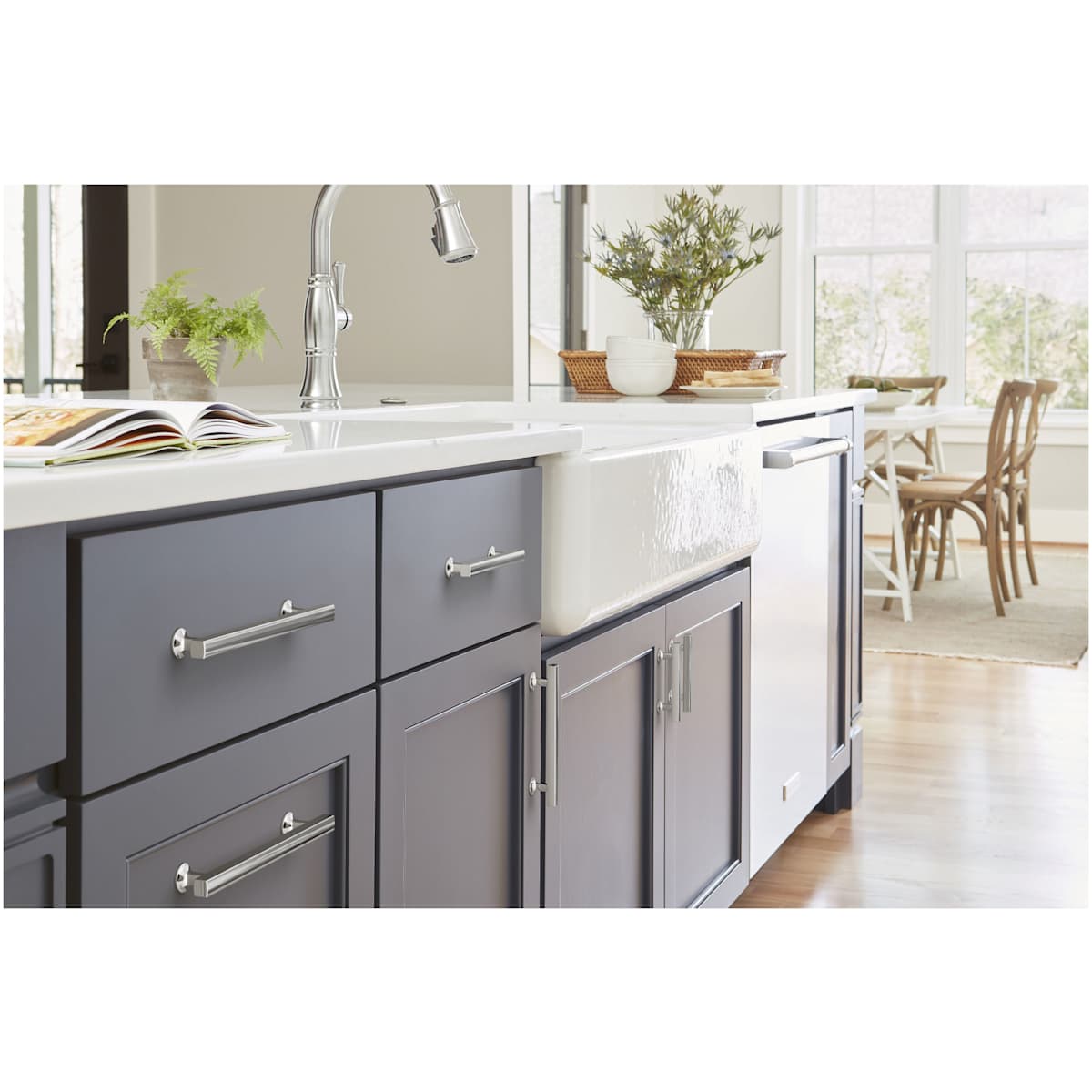 Amerock - BP37107CZ - Everett 7-9/16 Inch Center to Center Bar Cabinet Pull in Champagne Bronze