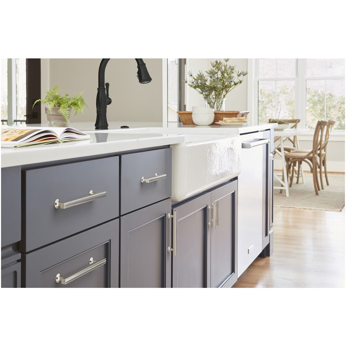 Amerock - BP37107CZ - Everett 7-9/16 Inch Center to Center Bar Cabinet Pull in Champagne Bronze