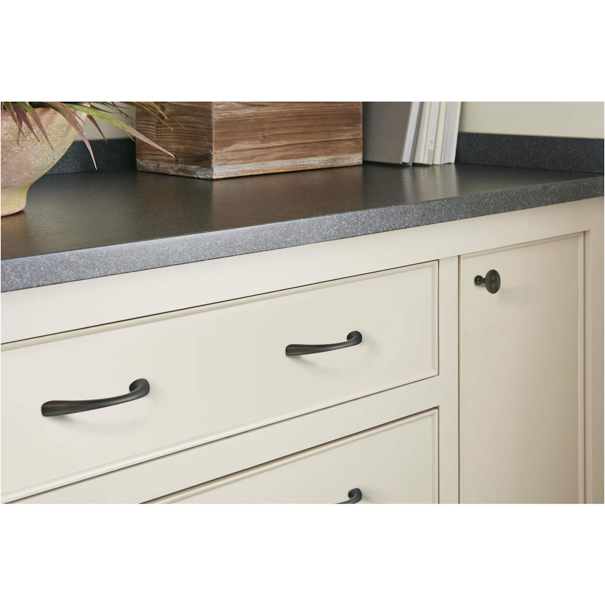 Amerock - BP53014G10 - Vaile 1-3/8 Inch Oval Cabinet Knob in Satin Nickel