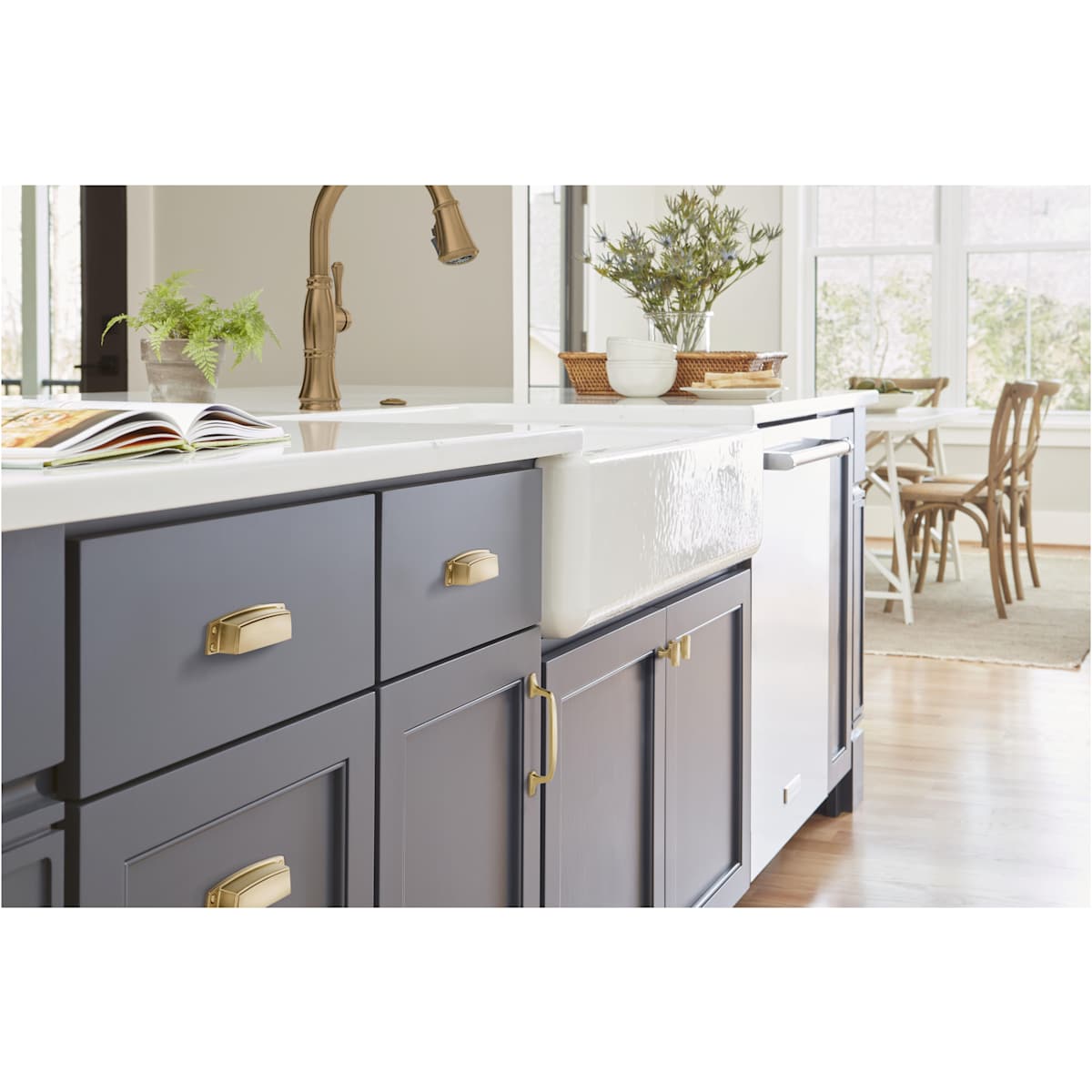 Amerock - BP55311BBZ - Highland Ridge 11/16 Inch Bar Cabinet Knob in Golden Champagne