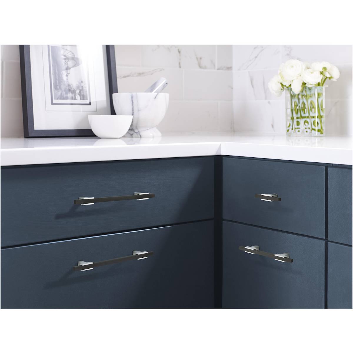 Amerock - BP778160CZMB - Urbanite 6-5/16 Inch Center to Center Bar Cabinet Pull in Champagne Bronze / Matte Black