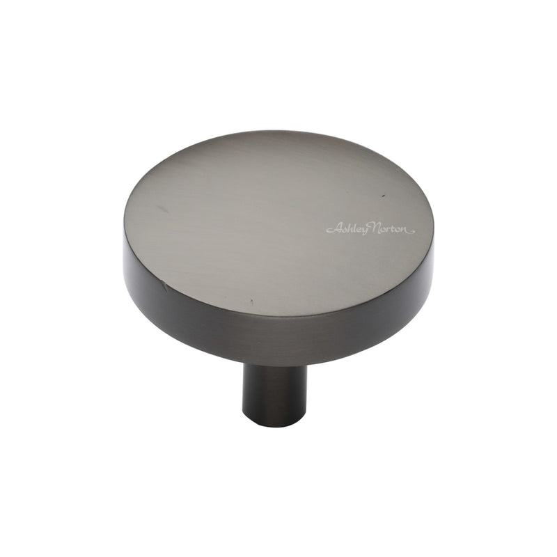 Ashley Norton - MT3875-038-BLK - Solid Brass Tayo 1-1/2 Inch Mushroom Cabinet Knob in Flat Black