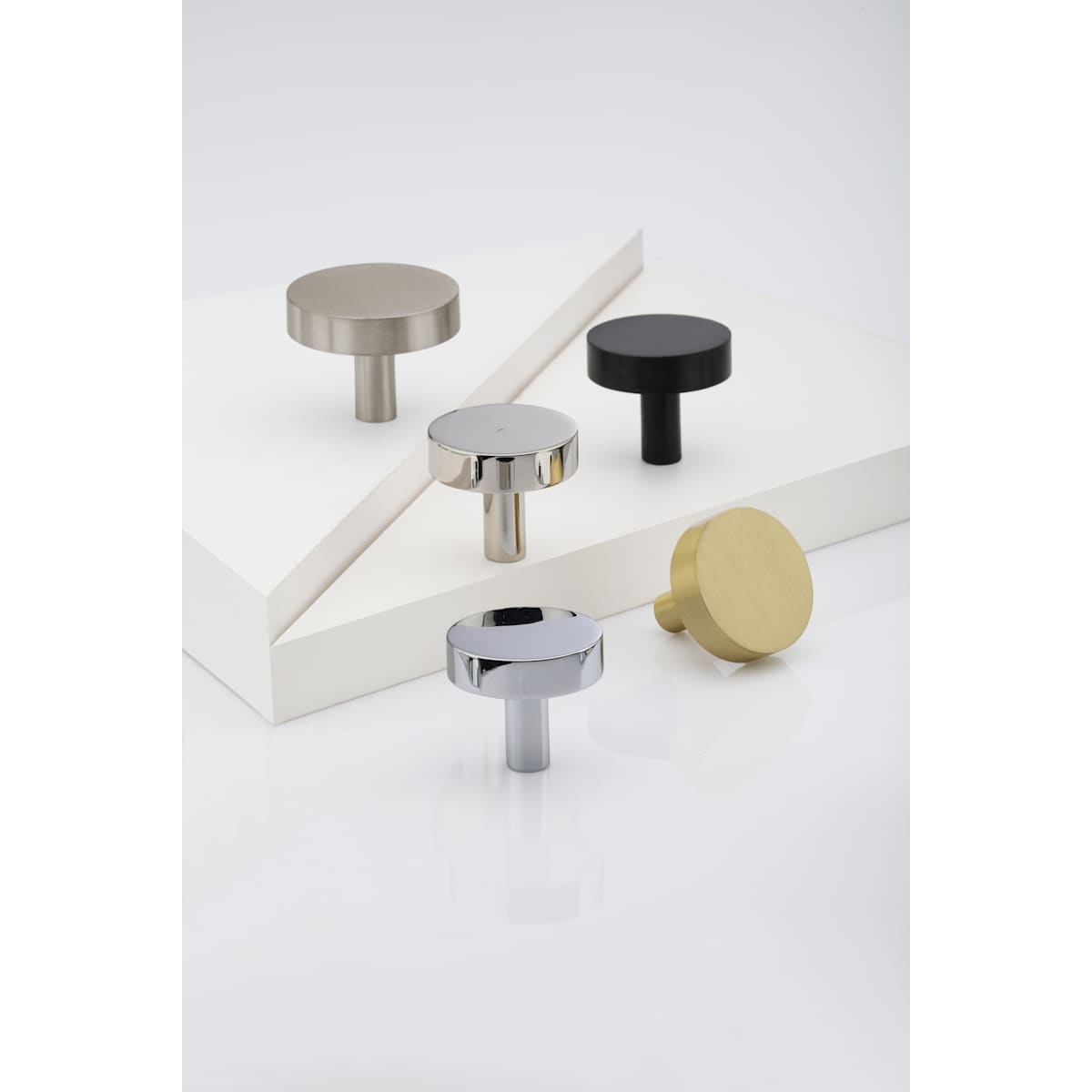 Ashley Norton - MT3880-038-DOR - Solid Brass Modern 1-1/2 Inch Mushroom Cabinet Knob in Dark Oil Rubbed