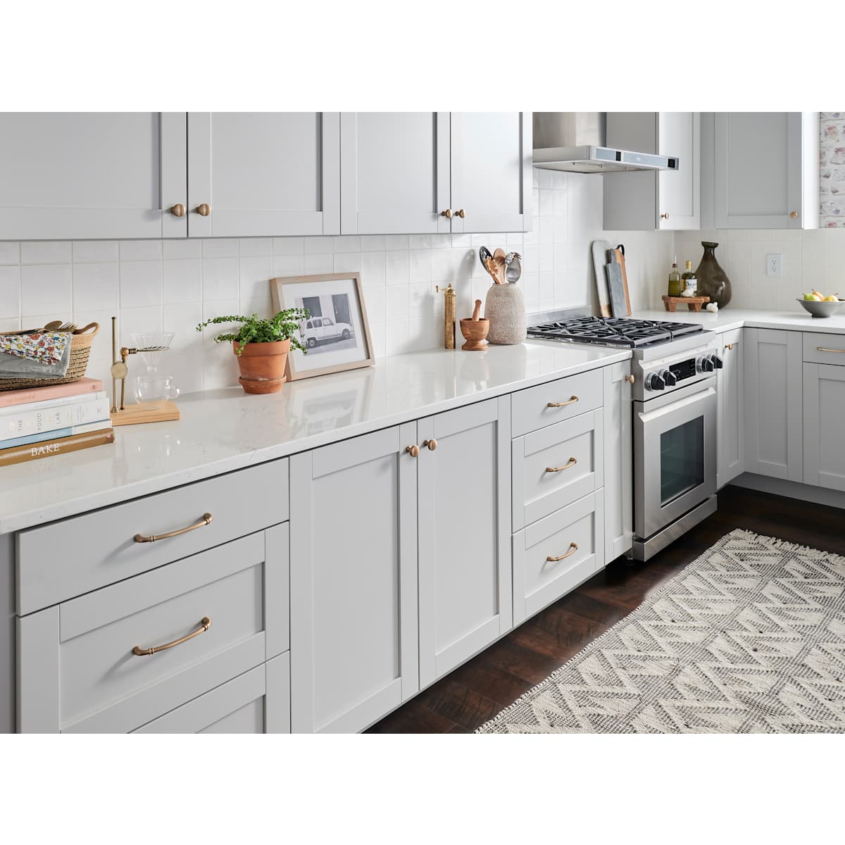 Jeffrey Alexander - 445-18SBZ - Marie 18" Center to Center Regal Luxury Traditional Appliance Pull / Handle with Cuff Details in Satin Bronze