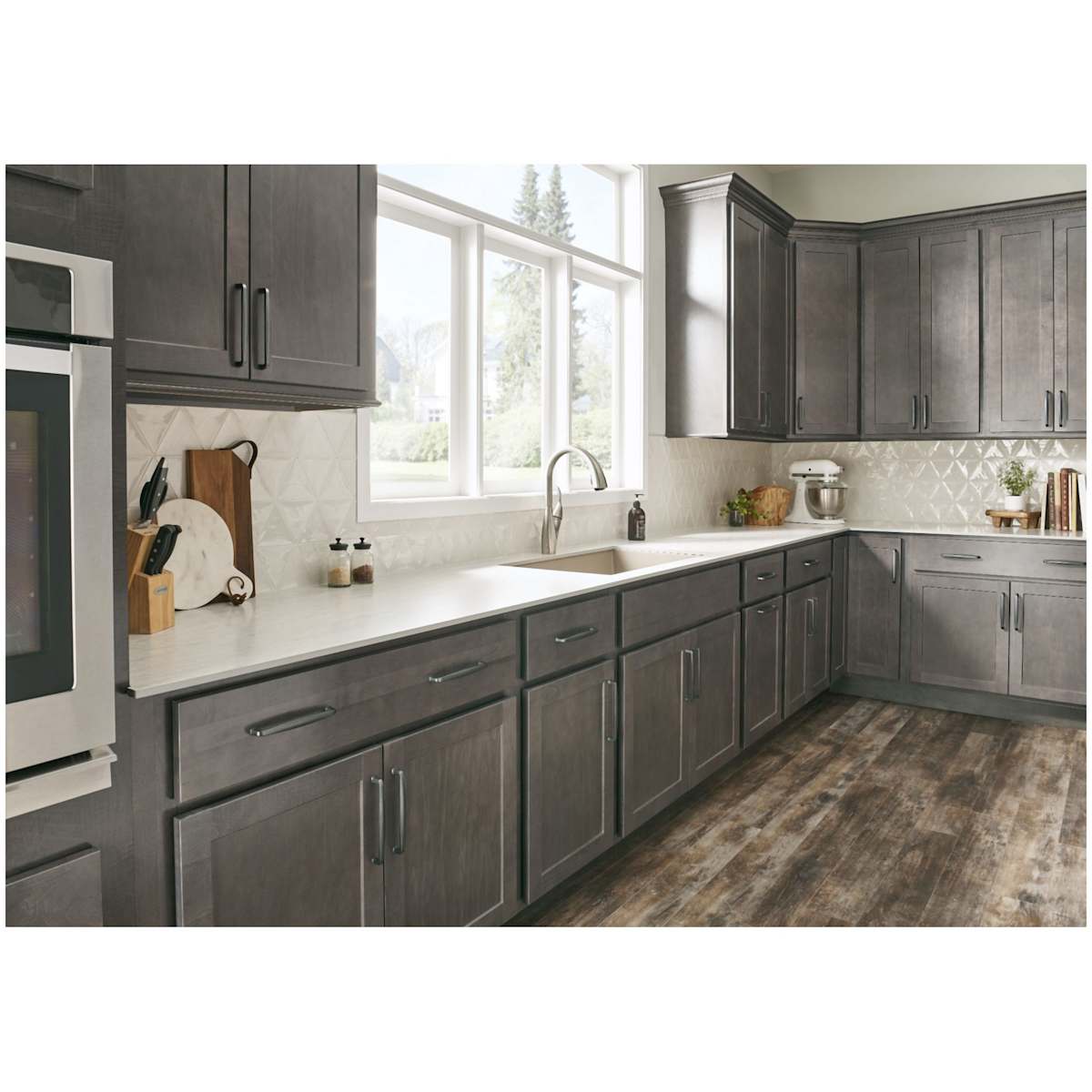 Jeffrey Alexander - 1092AEM - Milan 1 Series 3-3/4" Center to Center Transitional Cabinet Handle / Drawer Pull in Distressed Antique Brass
