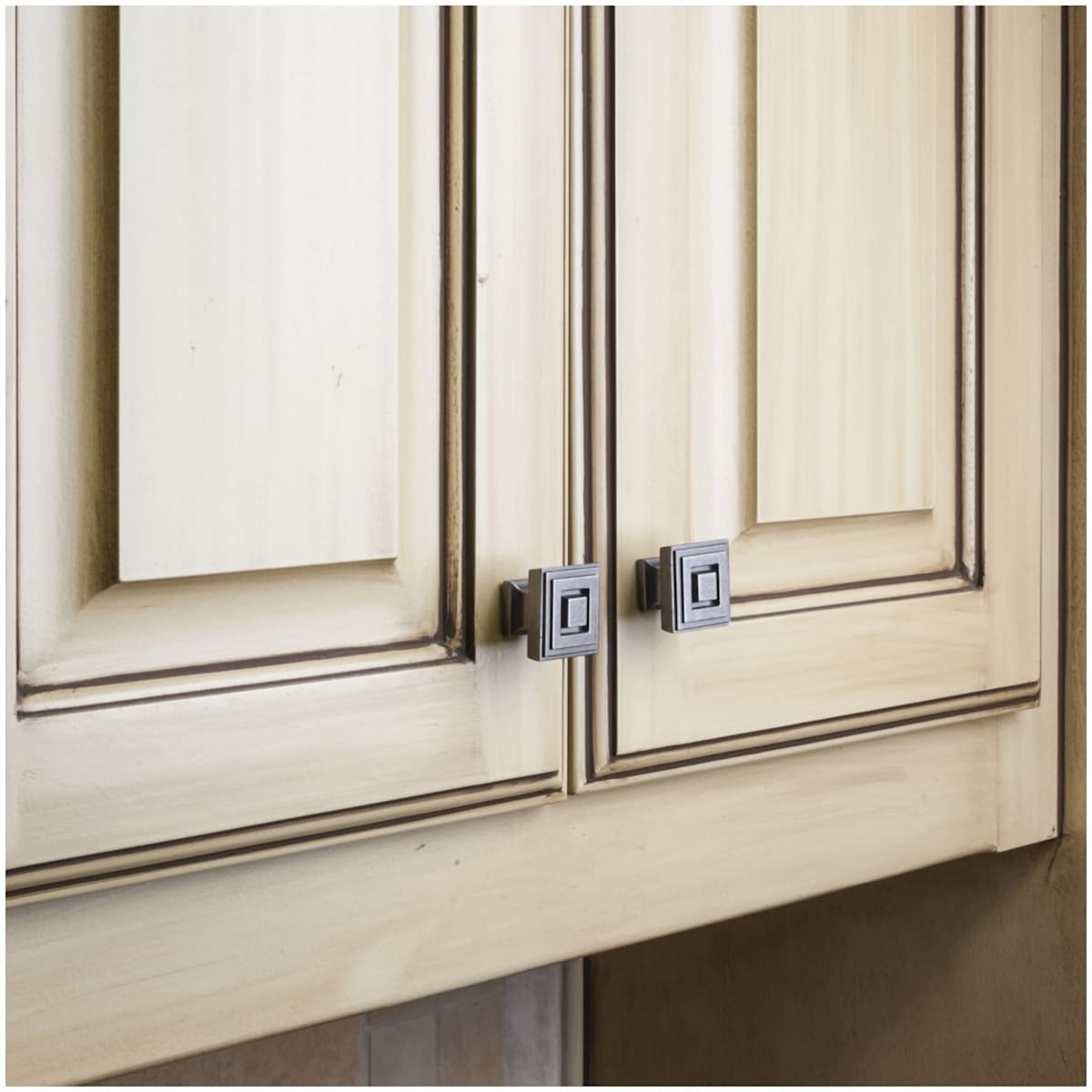 Jeffrey Alexander - 585BNBDL - Delmar 1" Stacked Square Designer Deco Cabinet / Drawer Knob in Brushed Pewter