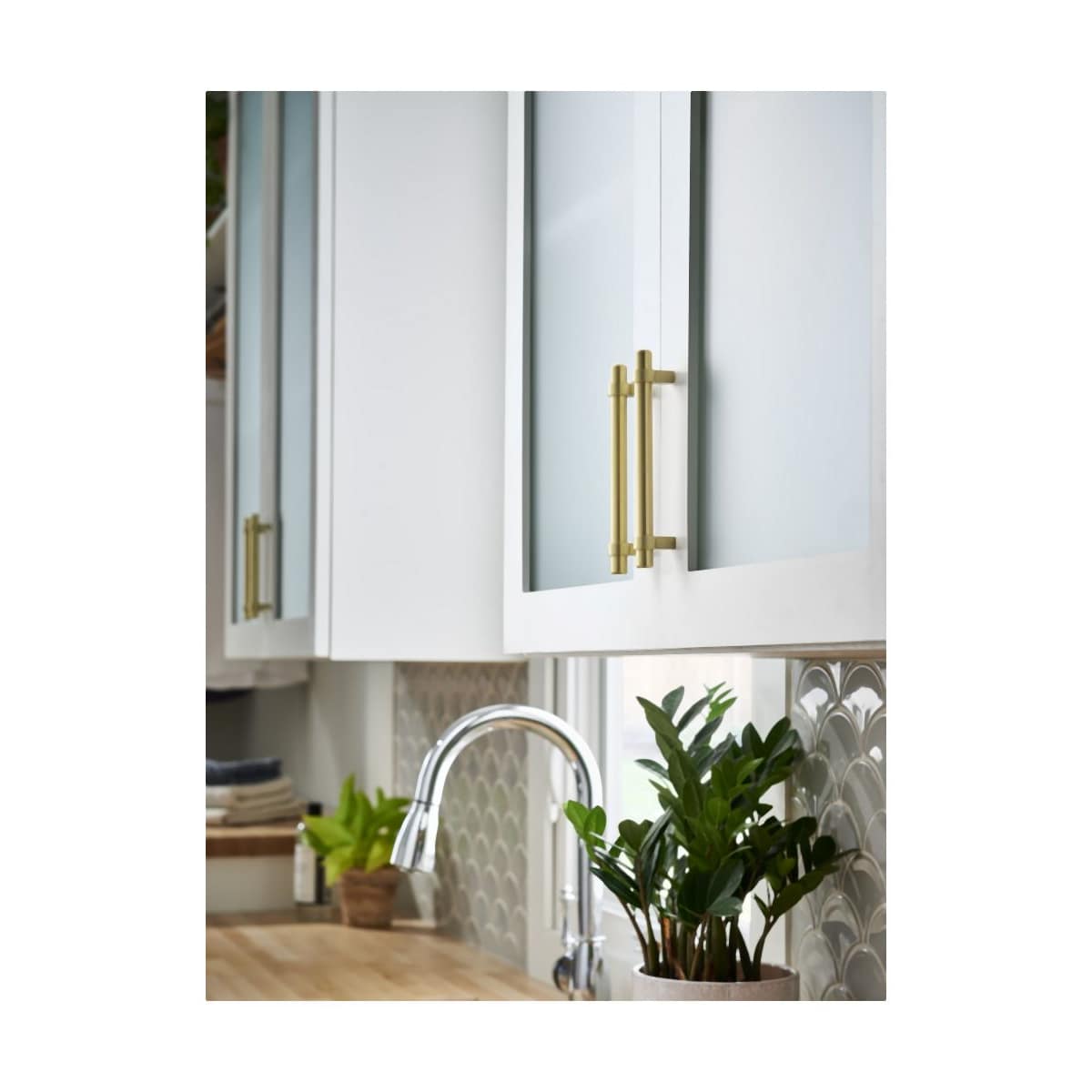 Jeffrey Alexander - 596SN - Key Grande 3-3/4" (96 mm) Center to Center Modern Industrial Pipe Style Bar Cabinet Handle / Drawer Pull in Satin Nickel
