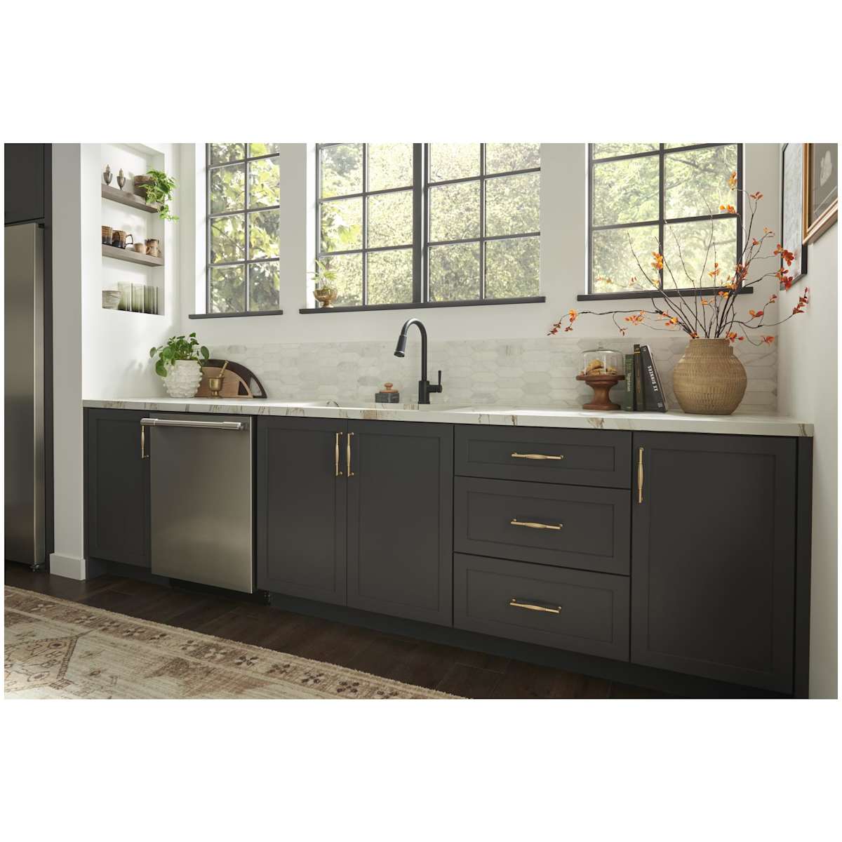 Jeffrey Alexander - 686-128DBAC - Southerland 5-1/16" (128mm) Center to Center Traditional Ridged Barrel Cabinet Handle / Drawer Pull in Brushed Oil Rubbed Bronze