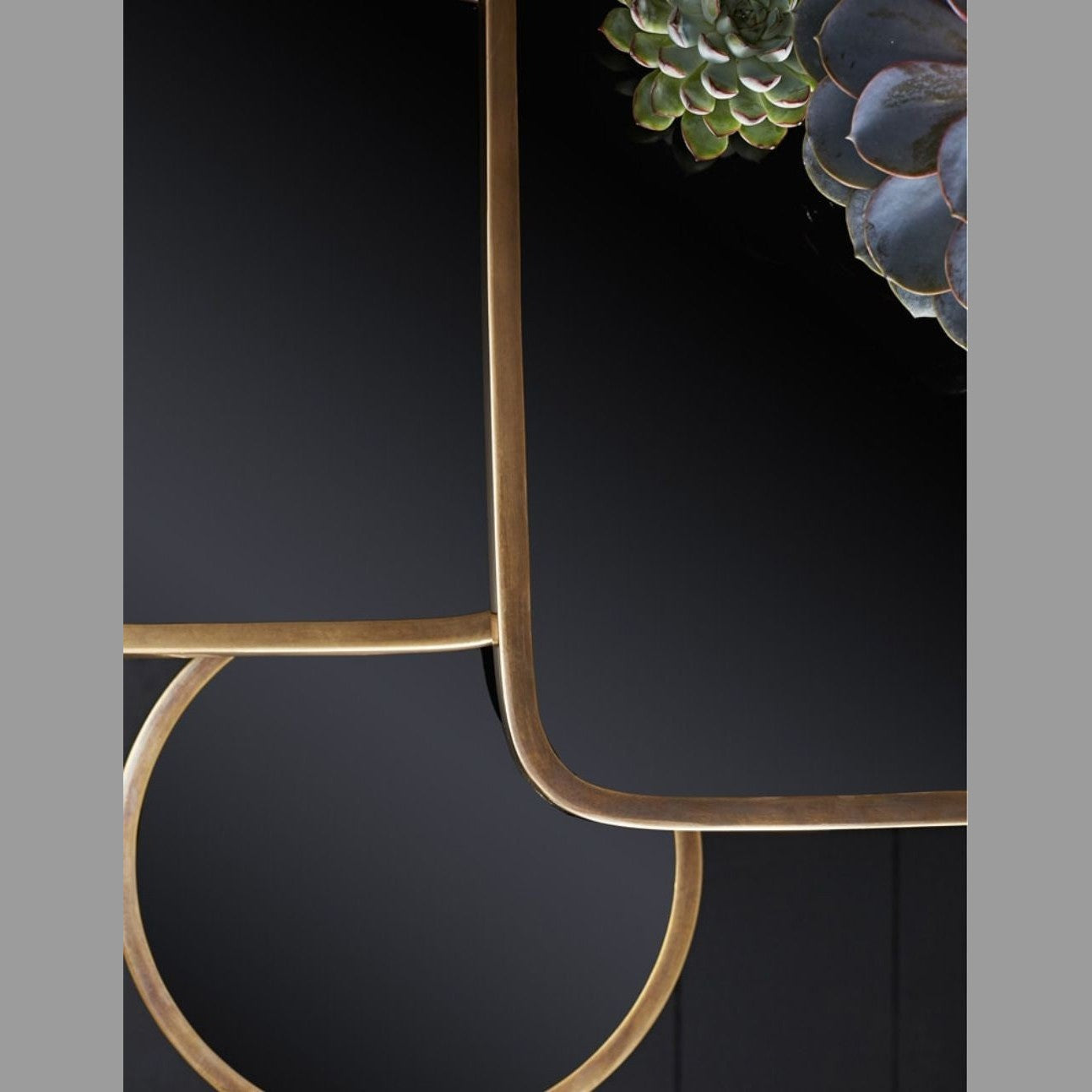 Arteriors - 4386 - Accent Table - Kaela - Vintage Brass