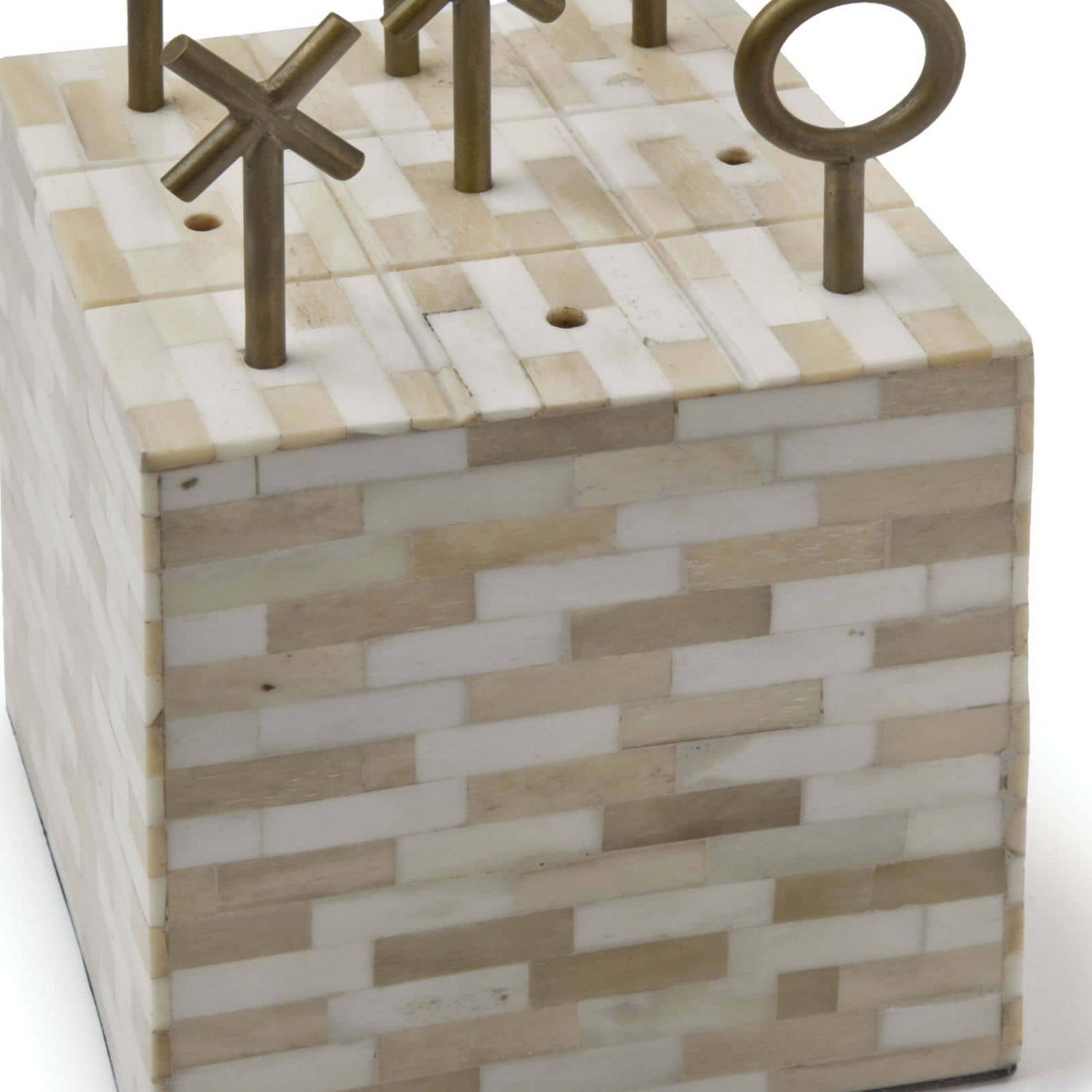 Regina Andrew - 20-1099 - Games - Tic Tac Toe - Natural