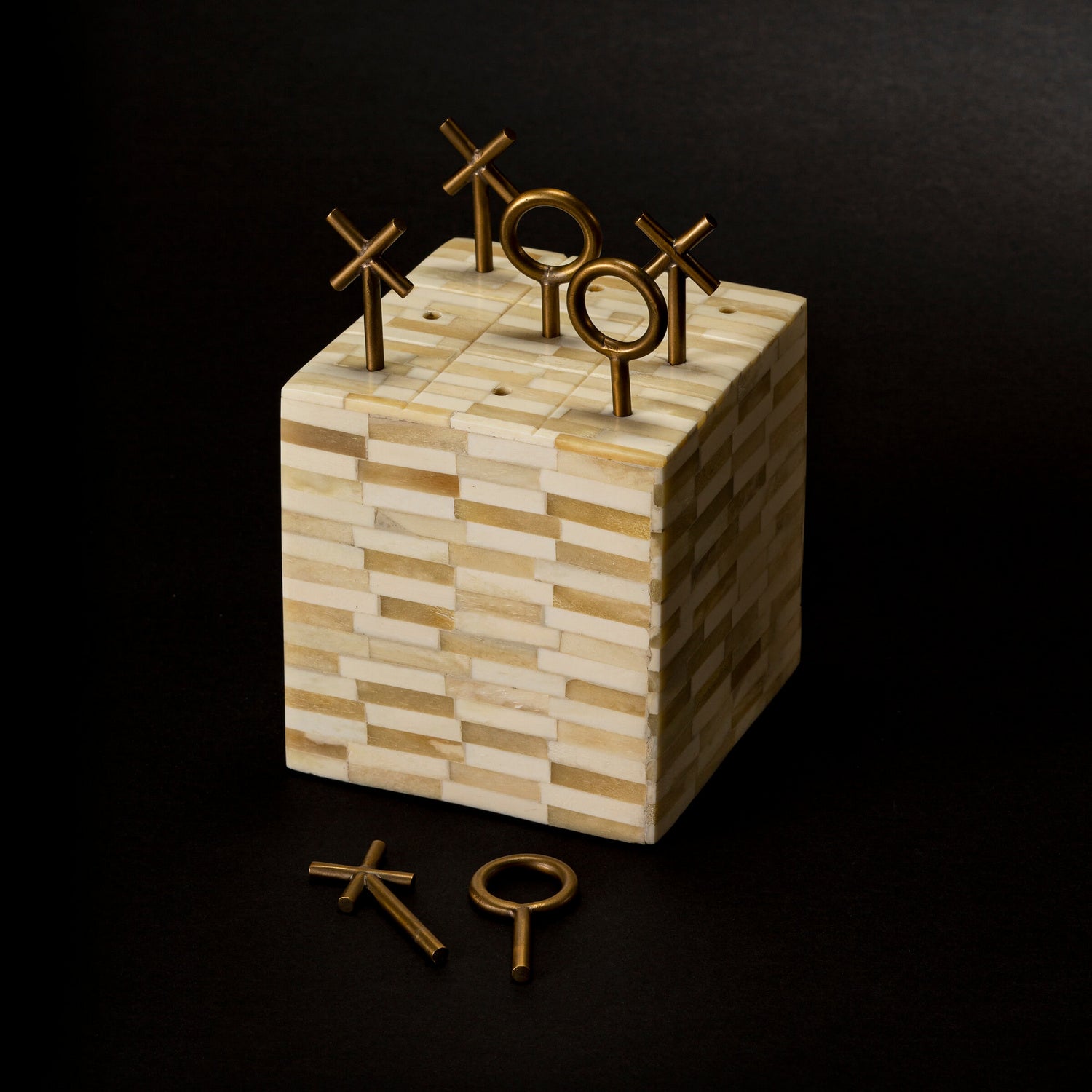 Regina Andrew - 20-1099 - Games - Tic Tac Toe - Natural