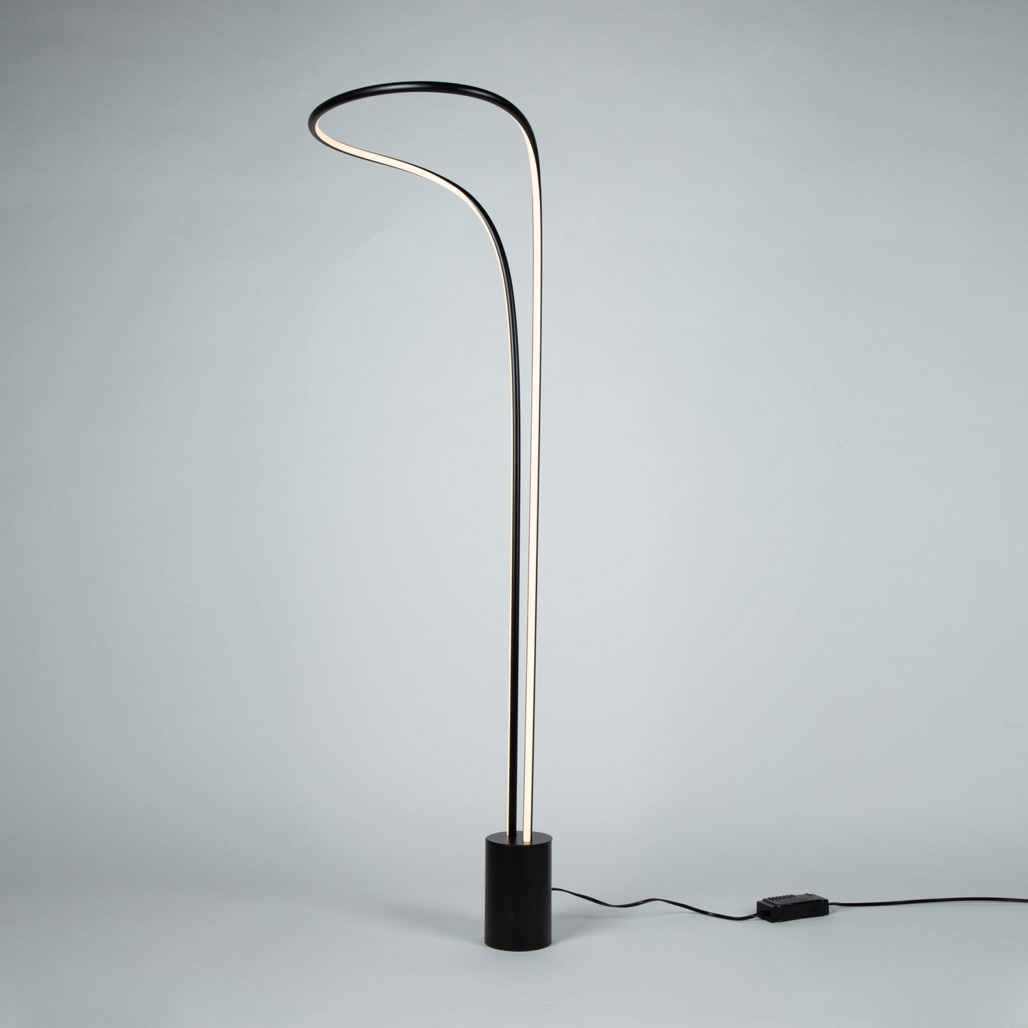 Artcraft - AC7589BK - LED Floor Lamp - Cortina - Matte Black