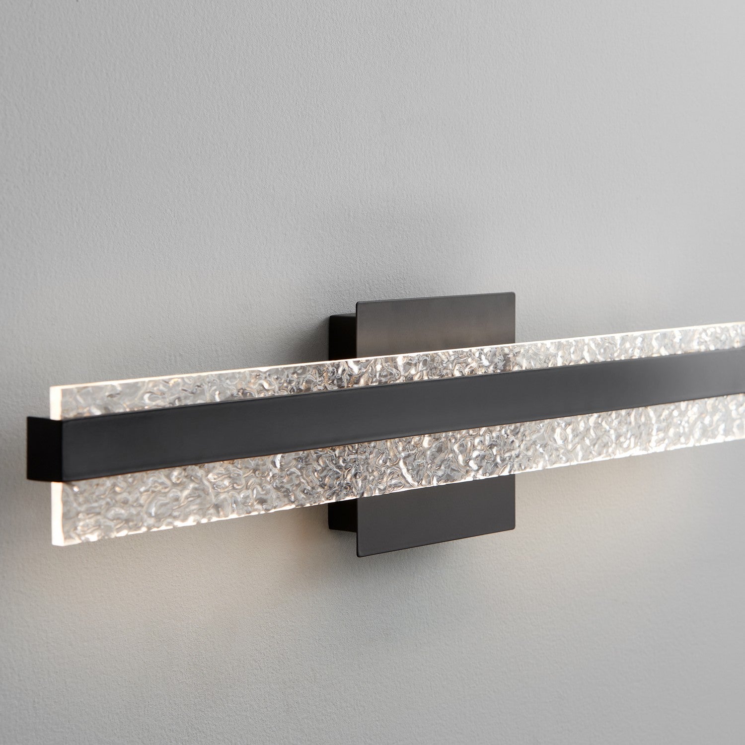 Quorum - 3-5004-15 - LED Vanity - Antares - Black