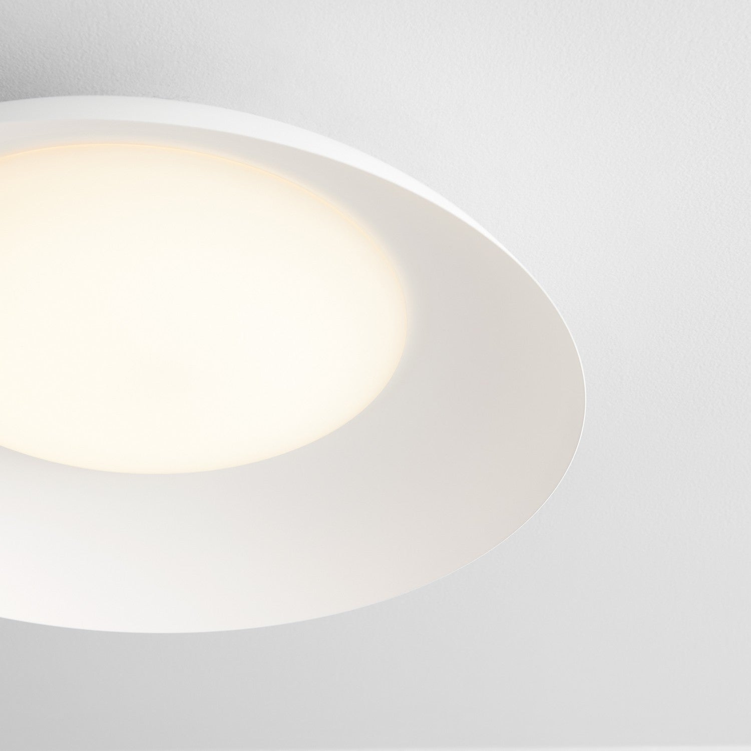 Quorum - 3-679-6 - LED Ceiling Mount - Bongo - White