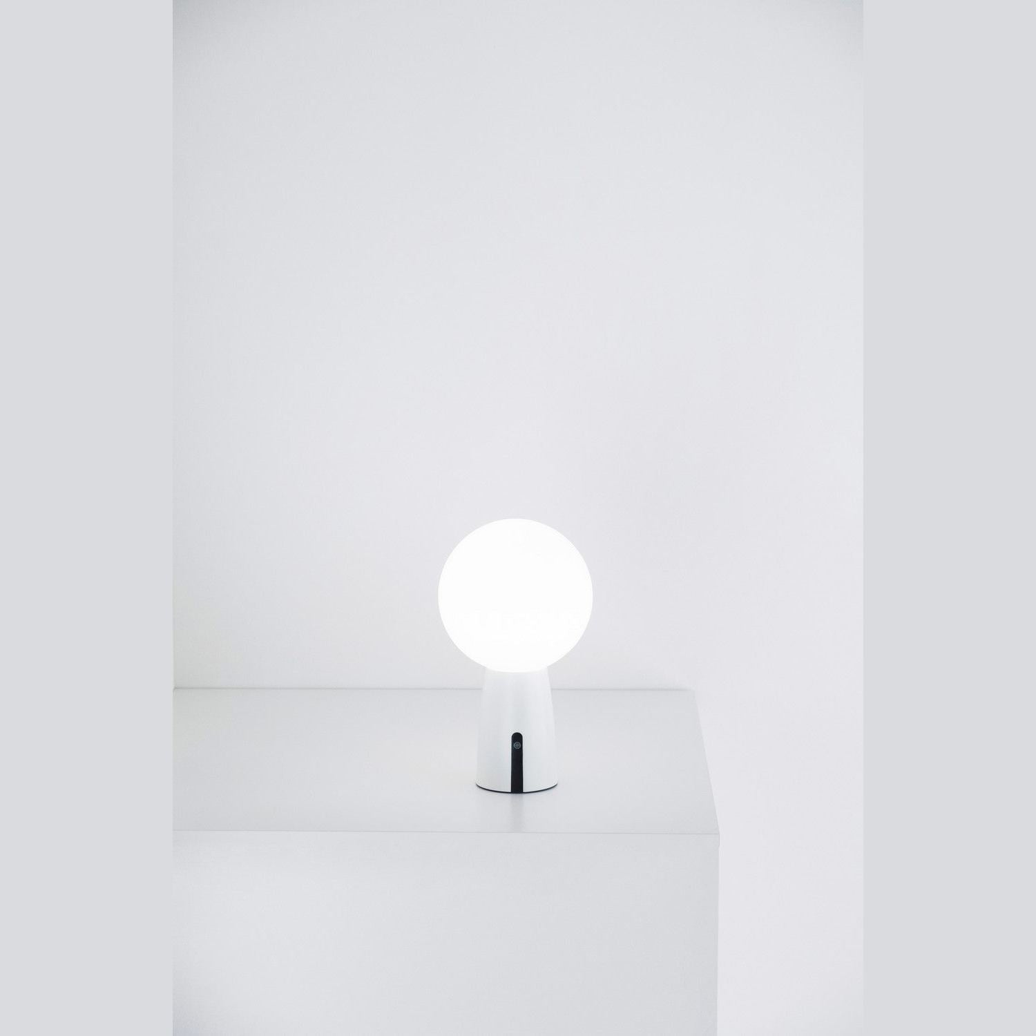 Zafferano - LD0900B3 - LED Table Lamp - Olimpia - White